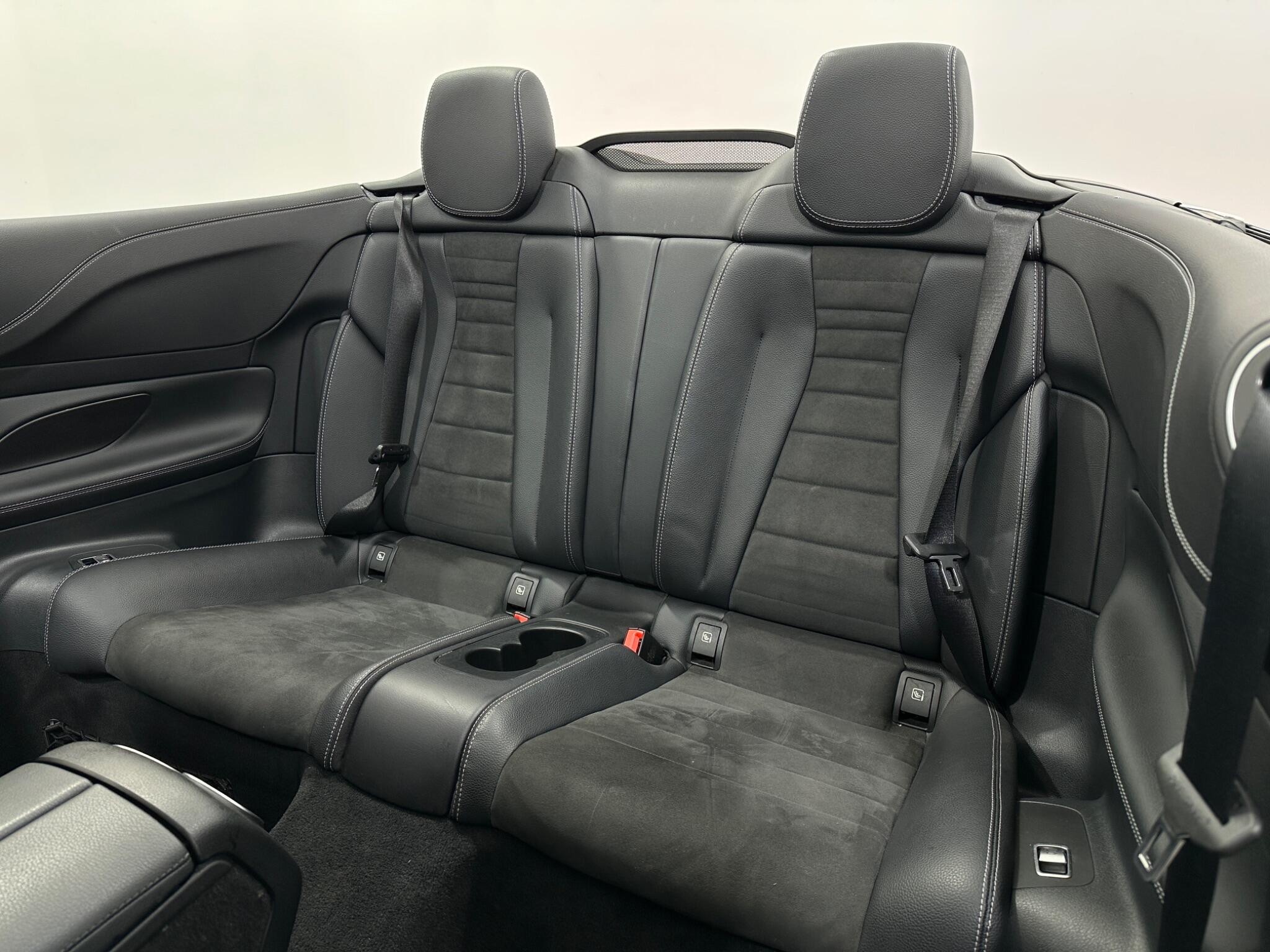 Mercedes-Benz E-Class view 40