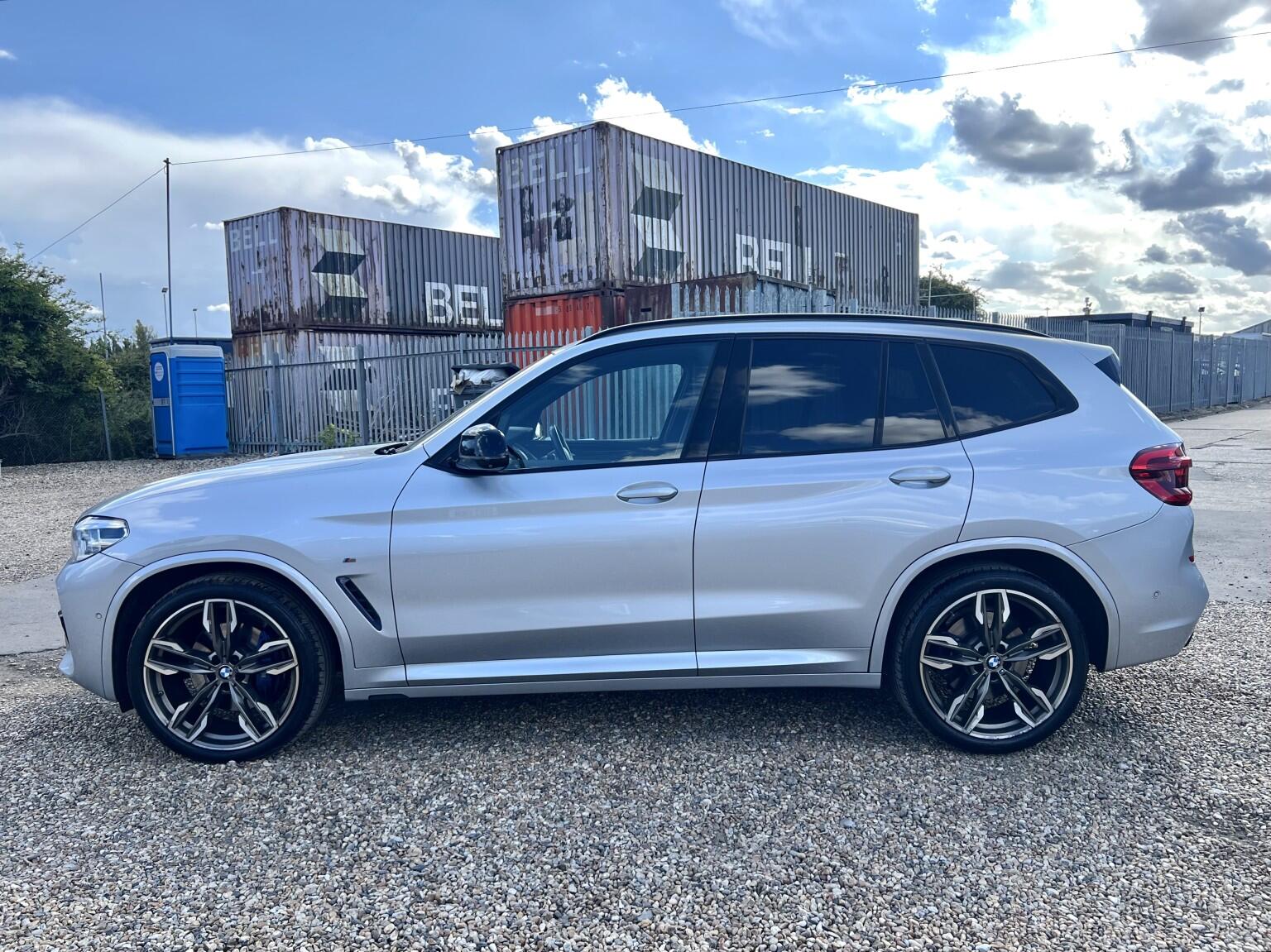 BMW X3 view 8