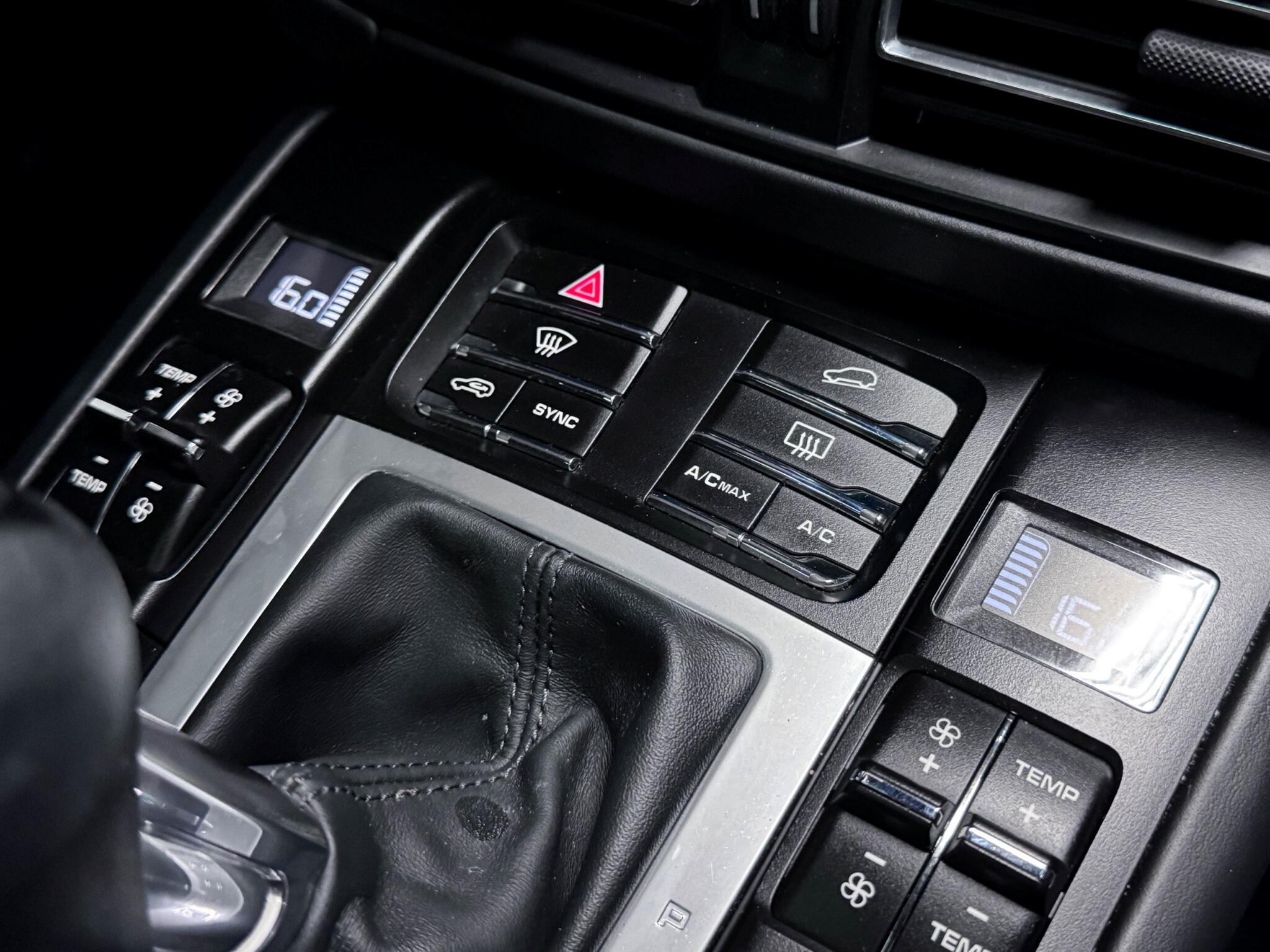 Porsche Macan view 52