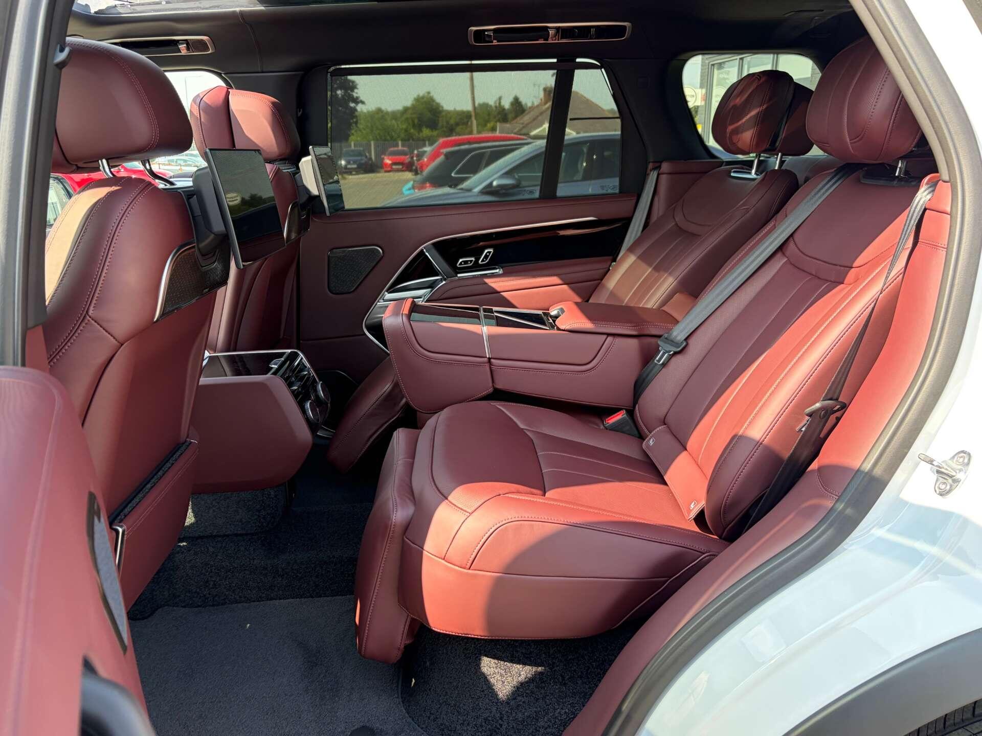 Land Rover Range Rover view 23