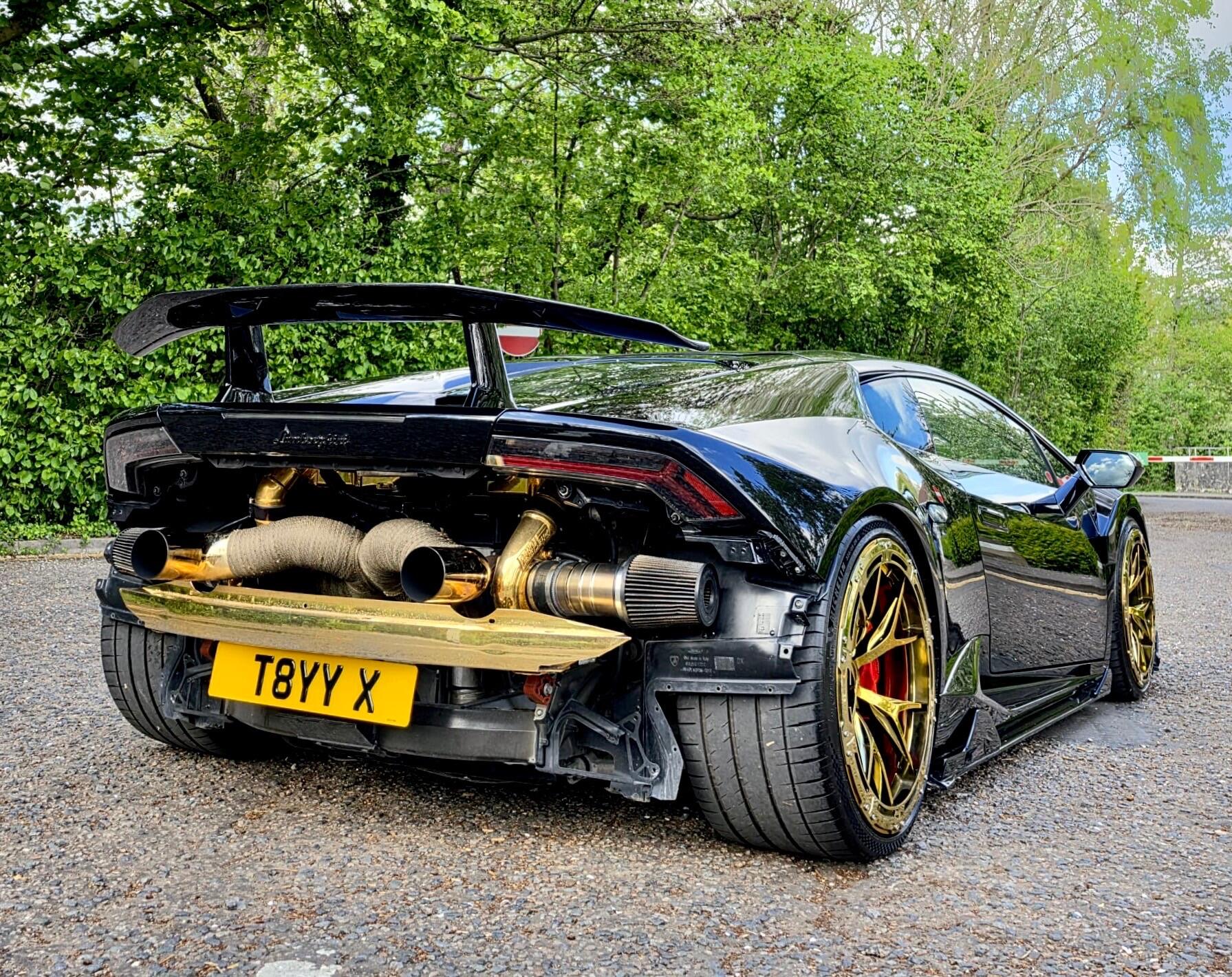 Lamborghini Huracan view 18