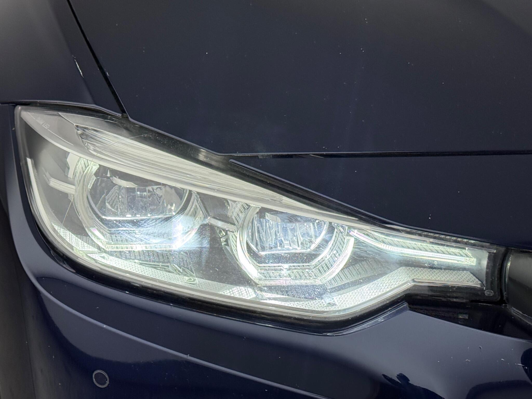 BMW 3 Series view 10