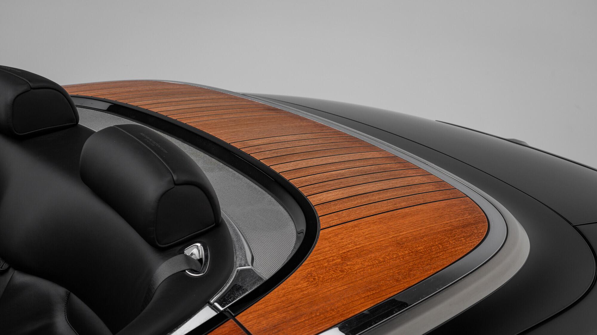 Rolls-Royce Phantom view 31