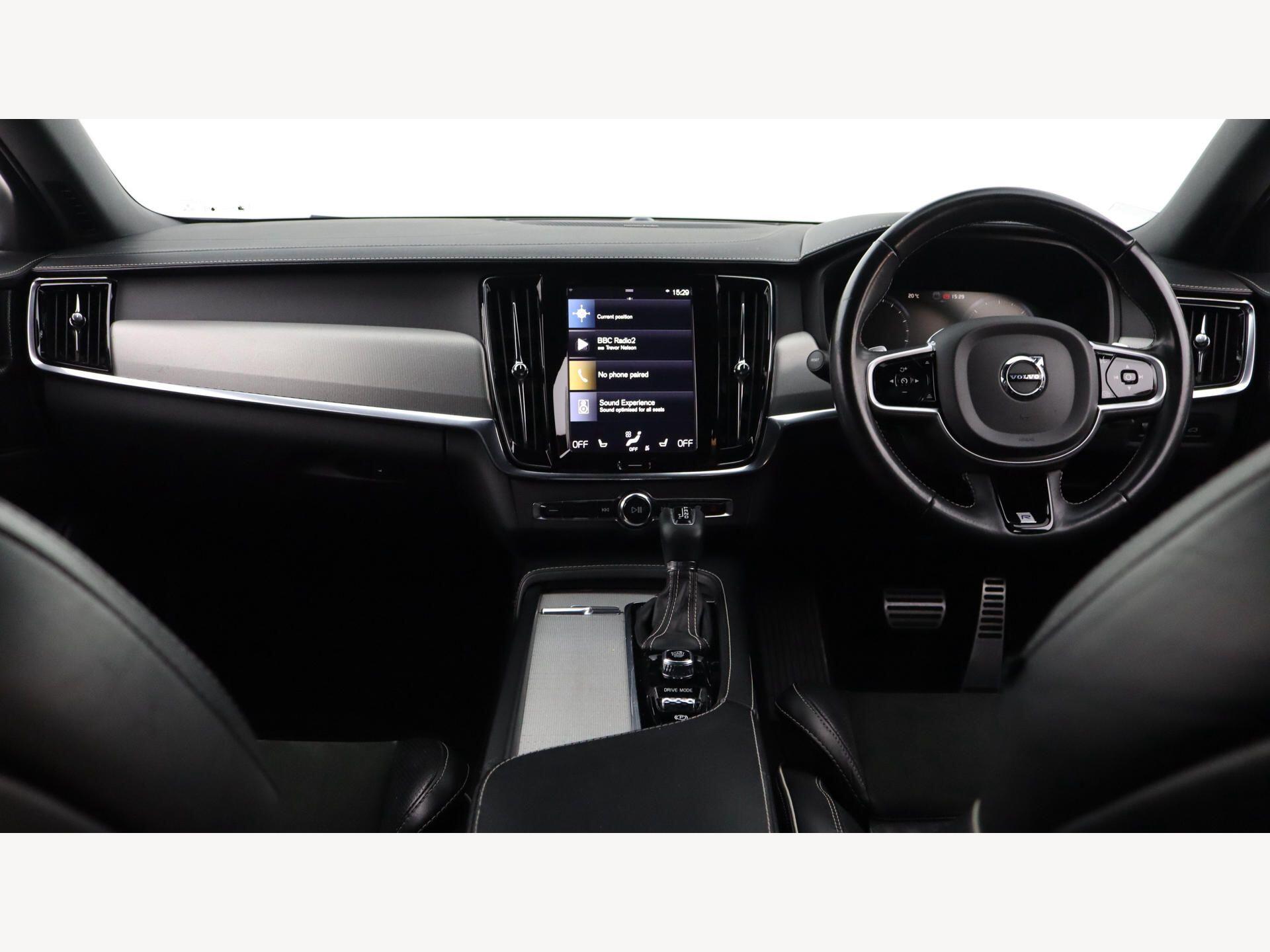 Volvo V90 view 6