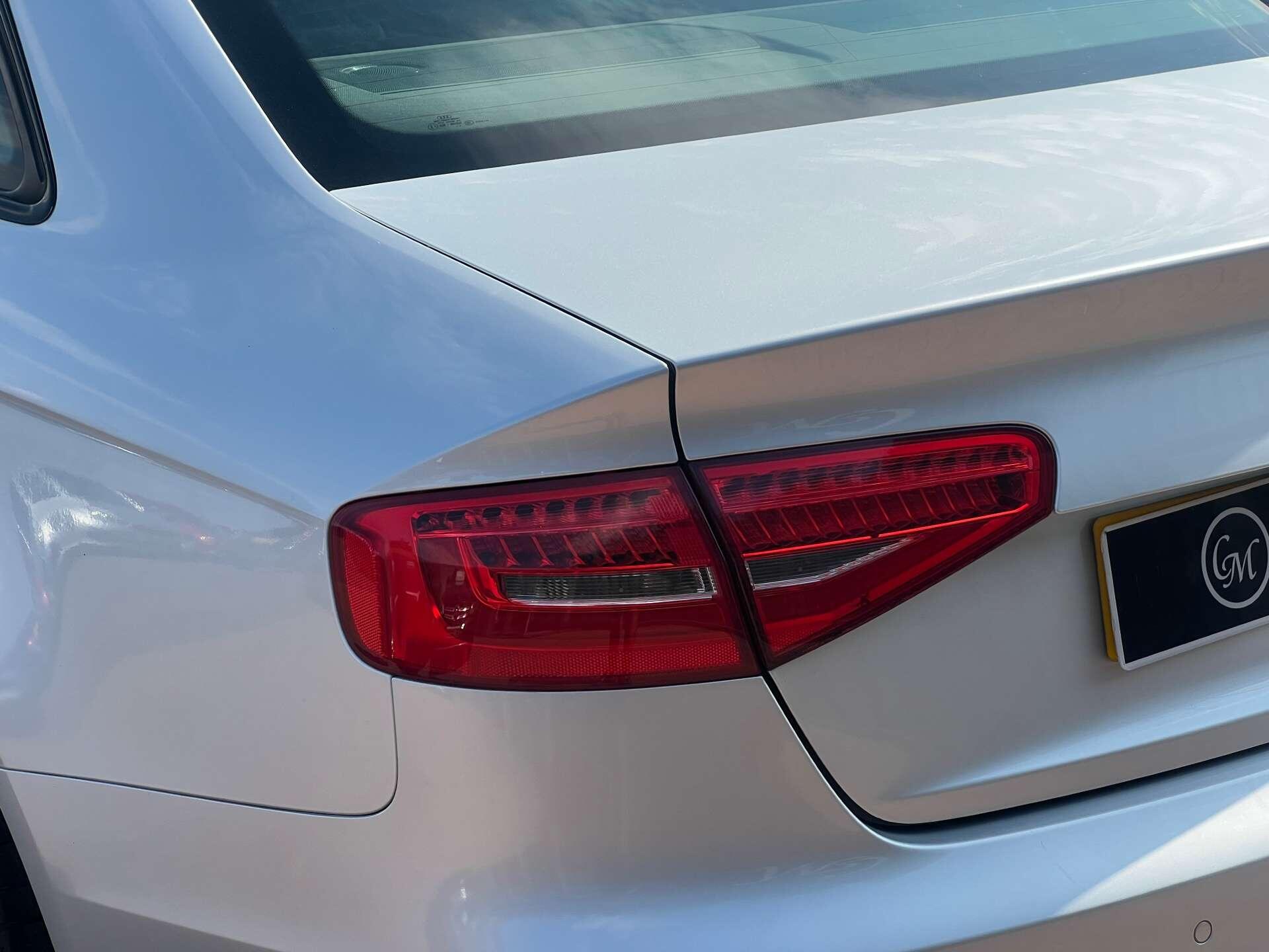 Audi A4 view 12