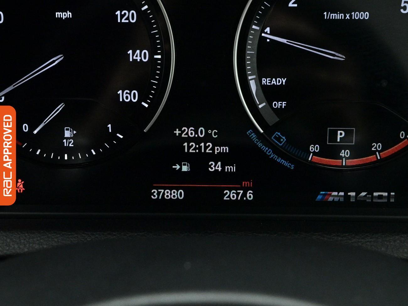 BMW 1 Series view 11