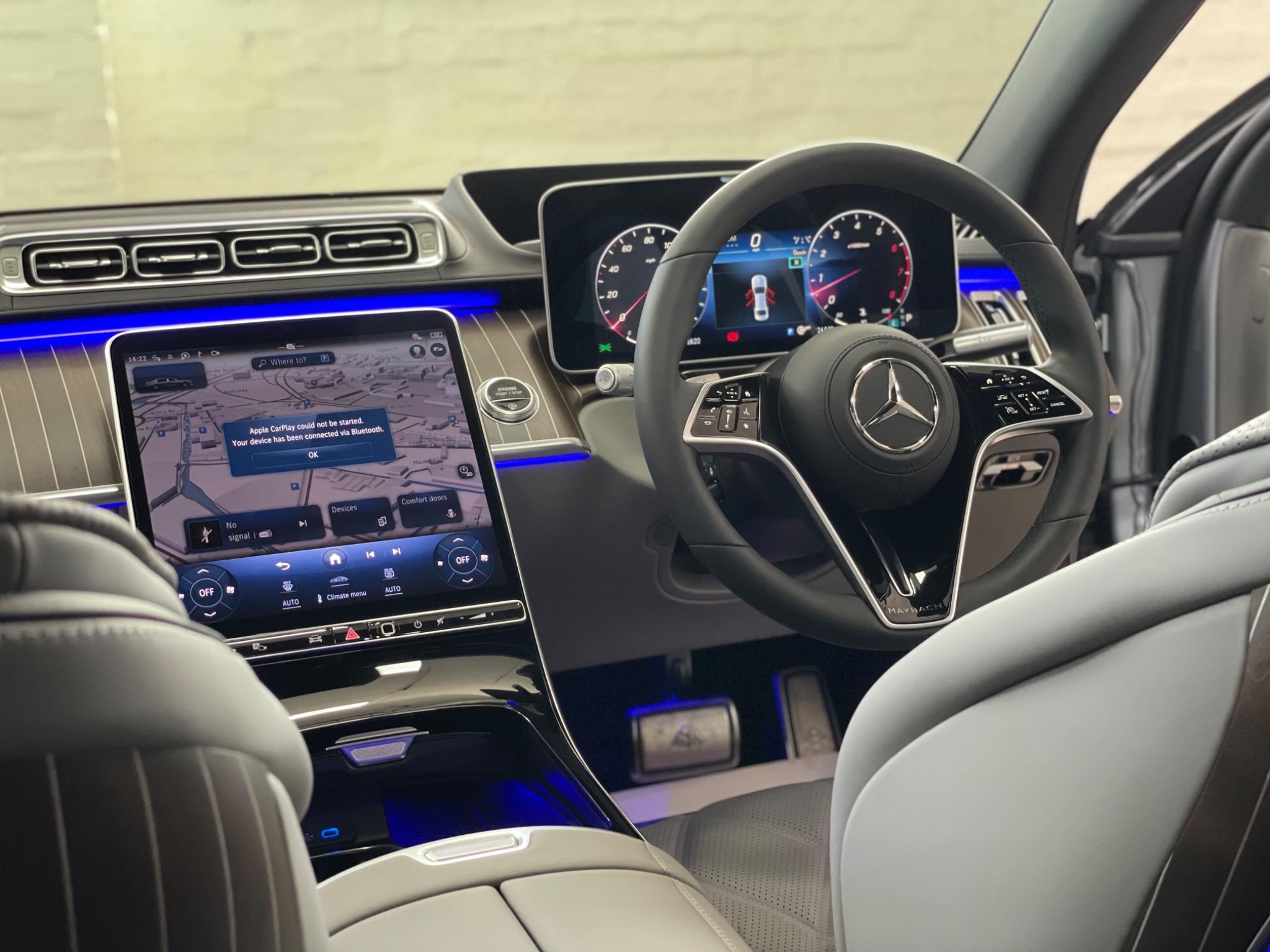 Mercedes-Benz S-Class view 24
