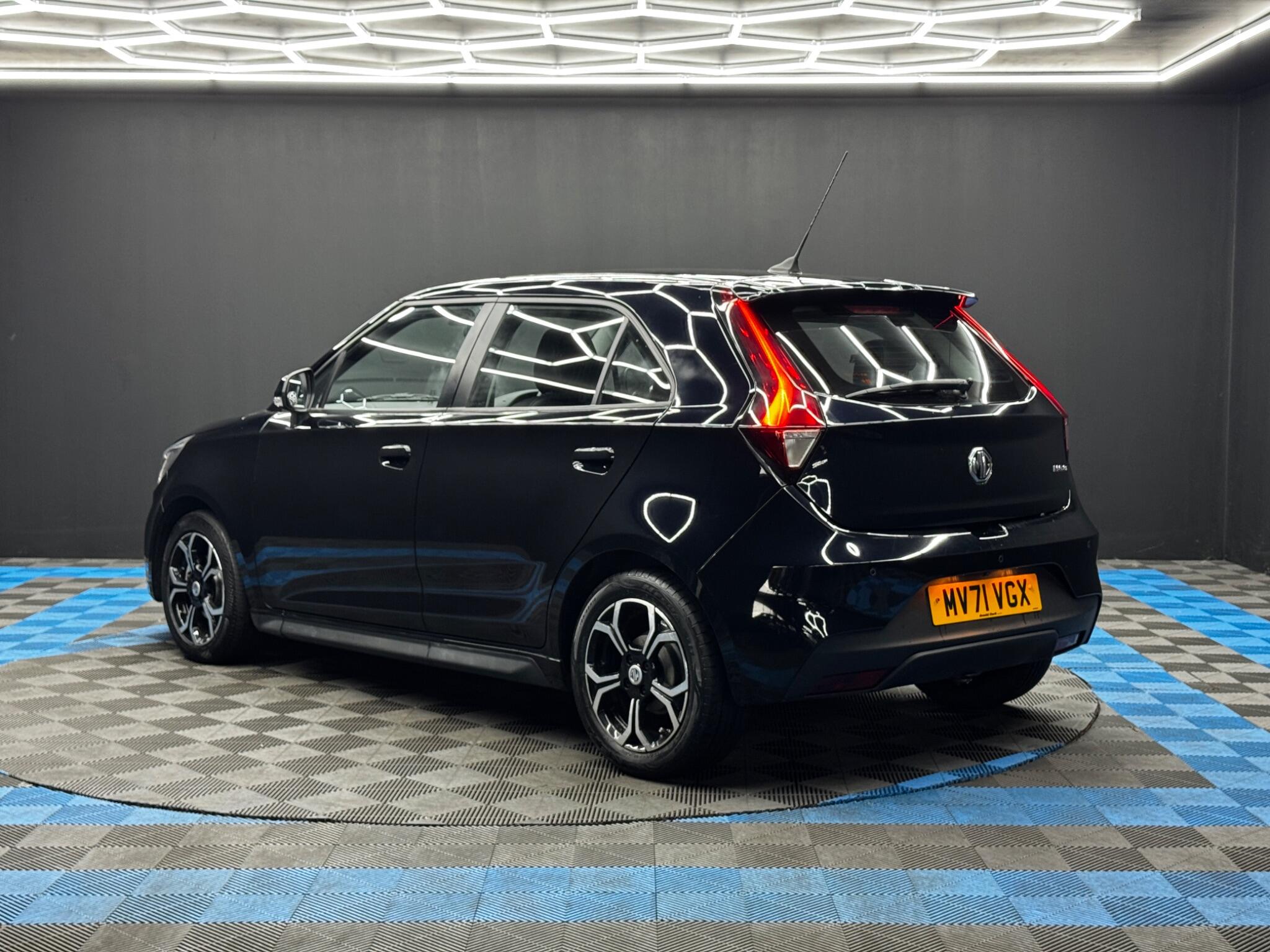 MG MG3 view 7