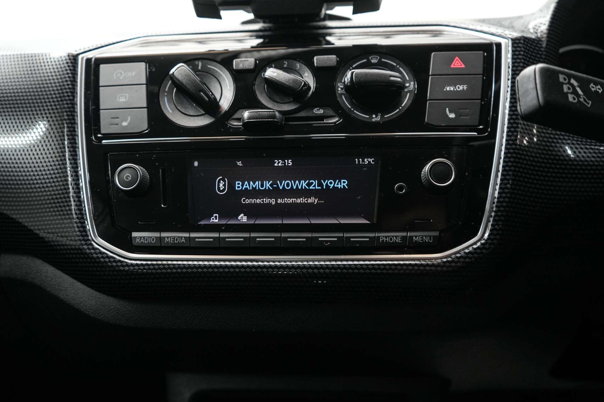 Volkswagen Up! view 25