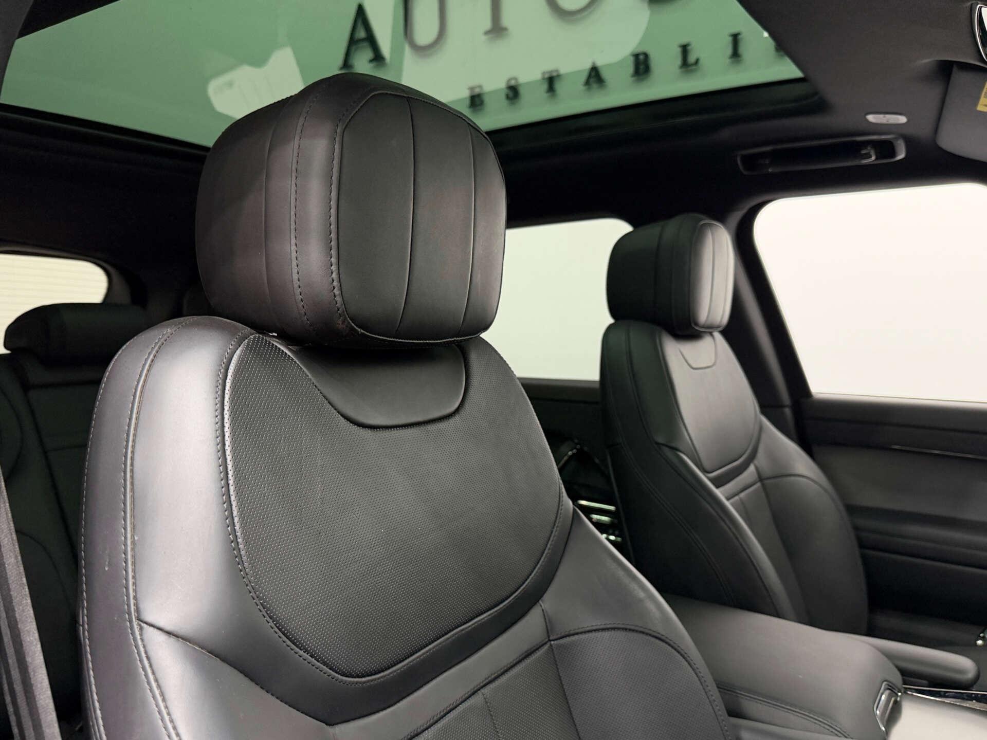 Land Rover Range Rover Sport view 35
