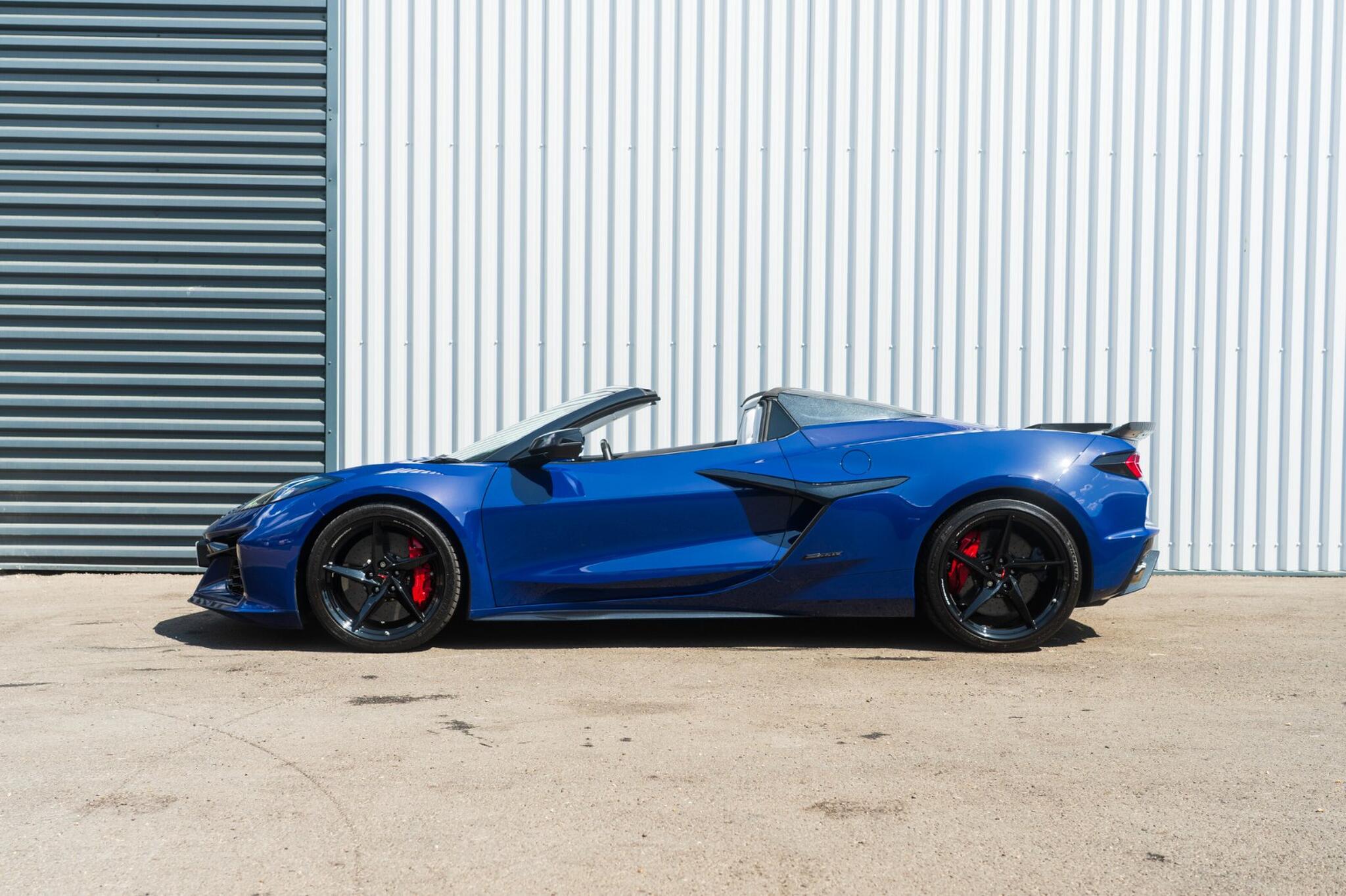 Chevrolet Corvette view 12