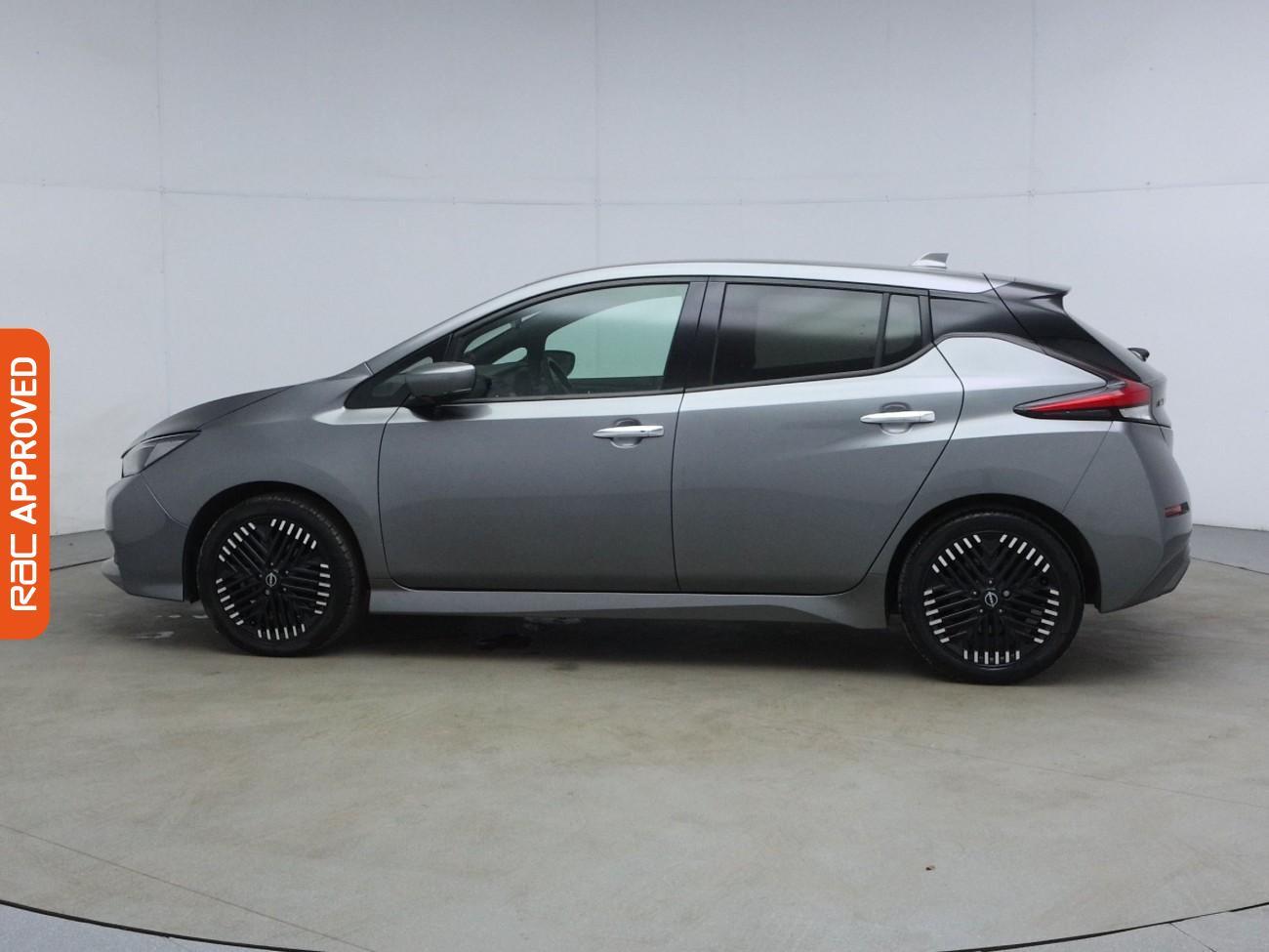 Nissan Leaf view 33