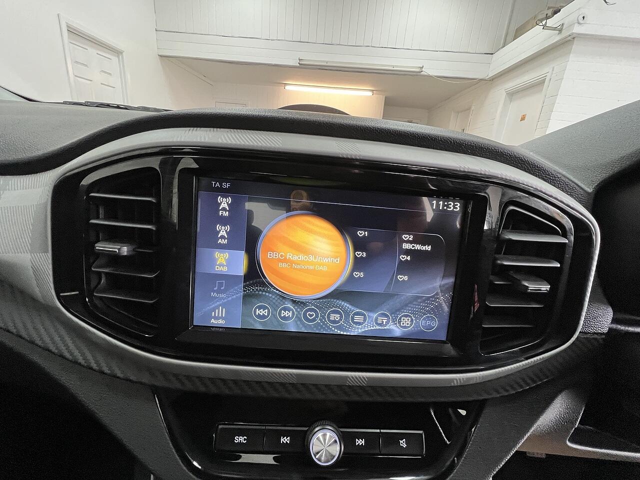 MG MG3 view 11