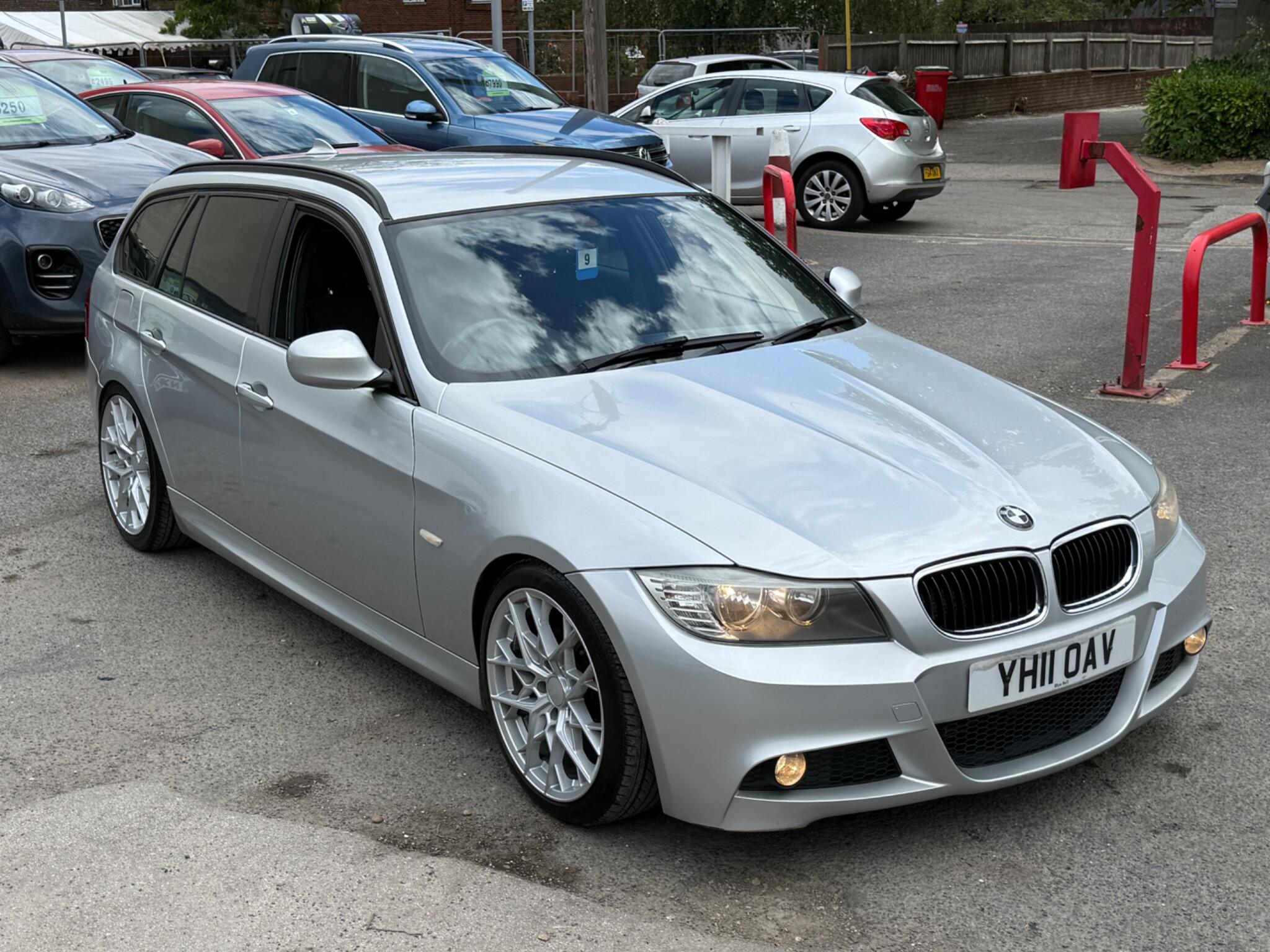 BMW 3 Series - Image 5