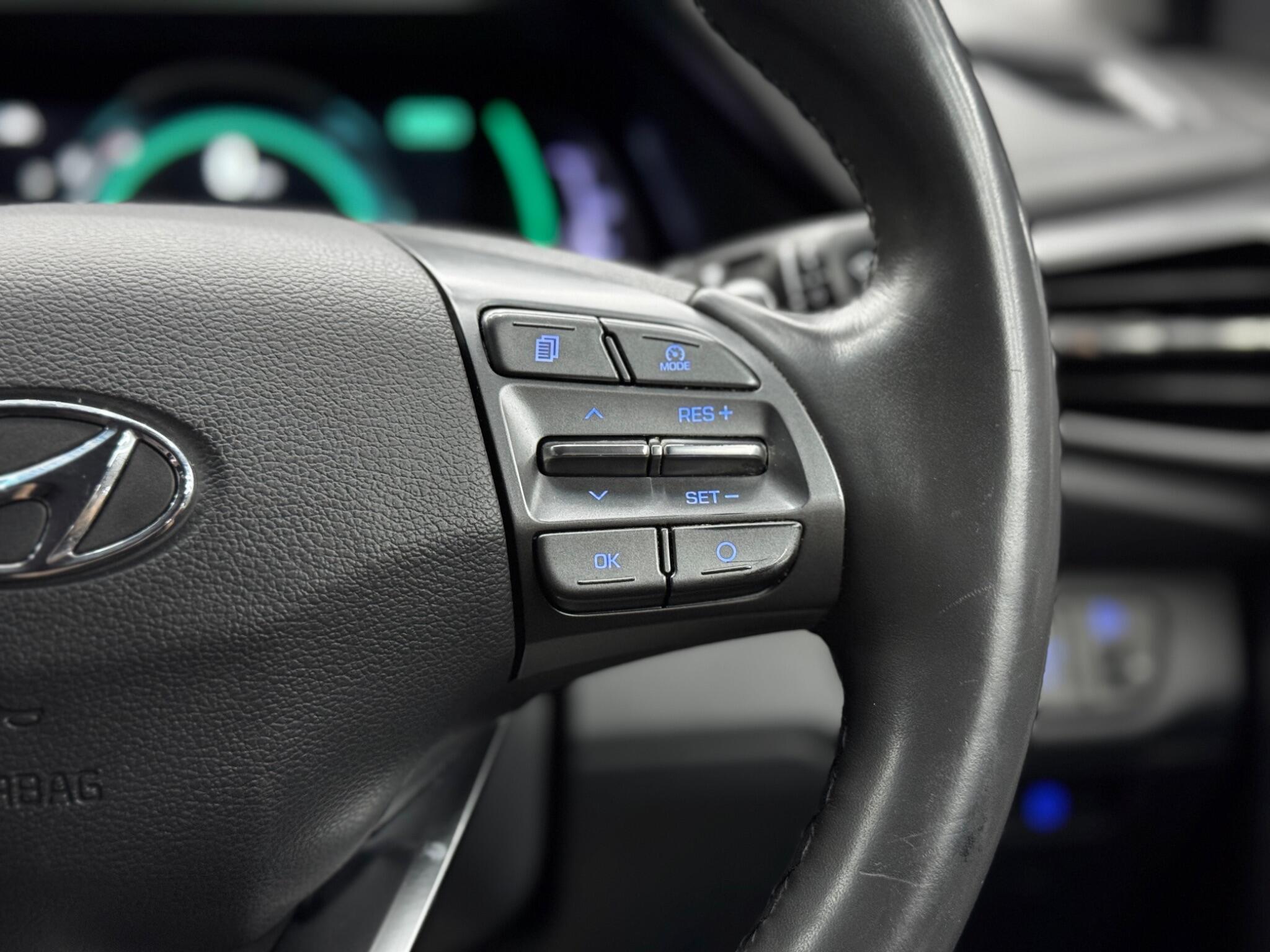 Hyundai Ioniq view 20