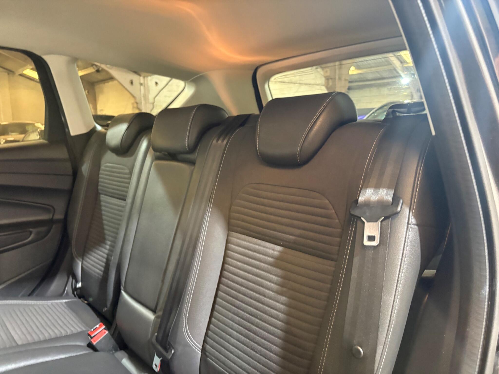 Ford Kuga view 25