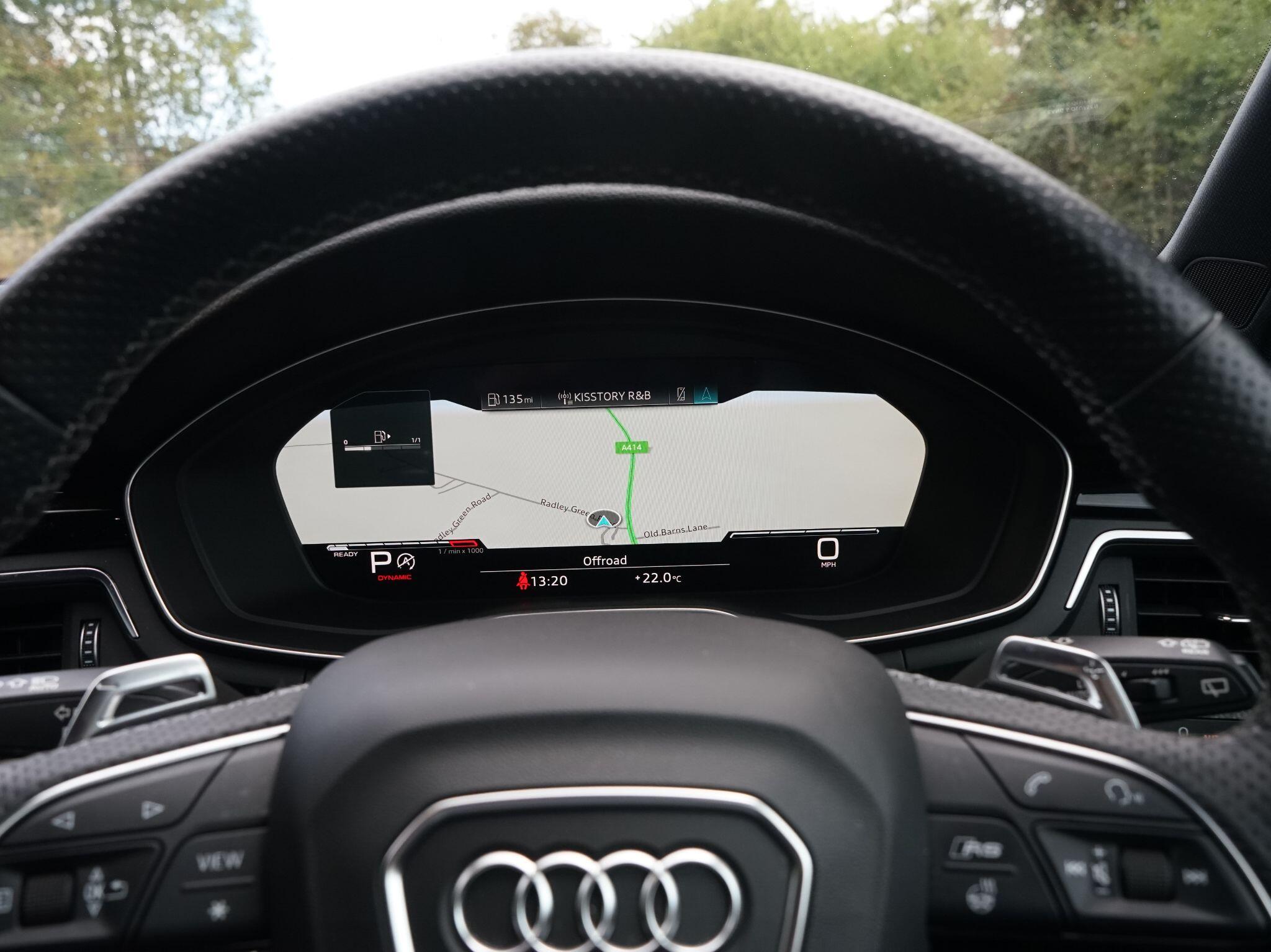 Audi RS4 Avant view 30