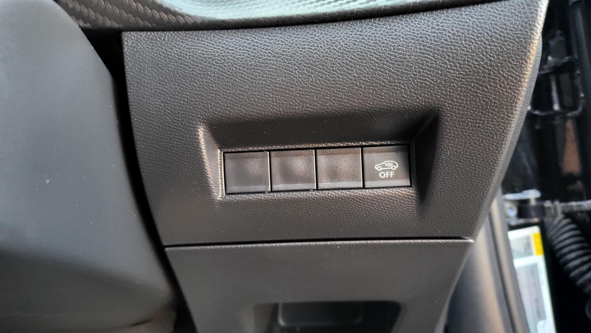 Peugeot 2008 view 19