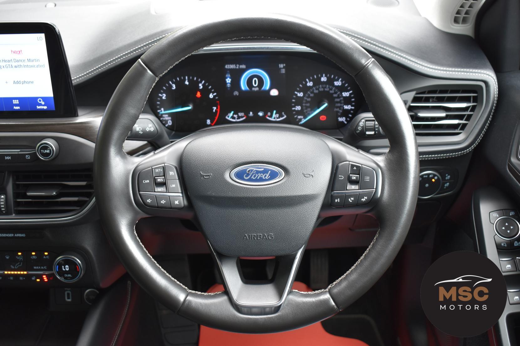 Ford Focus view 44