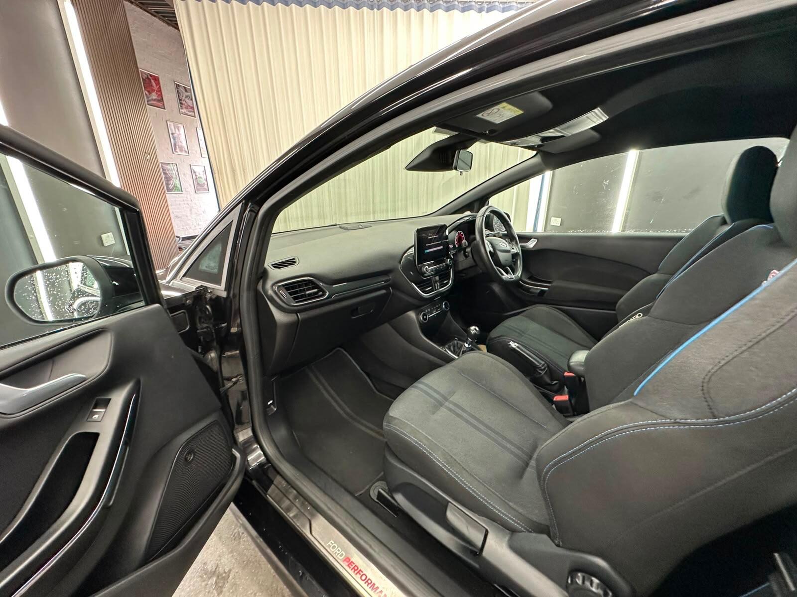 Ford Fiesta view 28