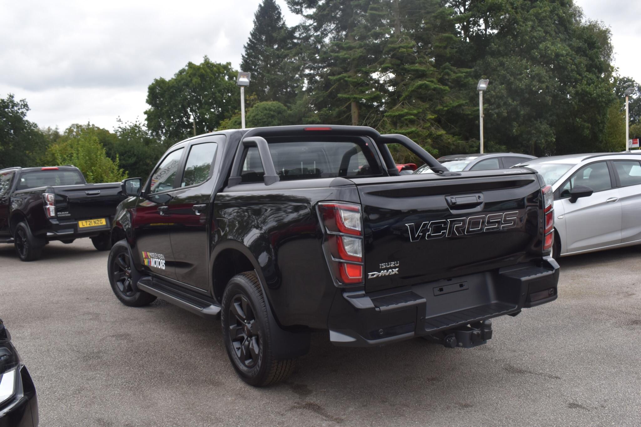 D-Max - 1.9 TD V-Cross 4WD Euro 6 (s/s) 4dr - Image 3