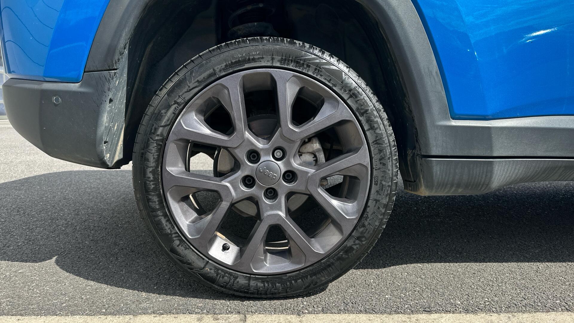 Jeep Compass view 28