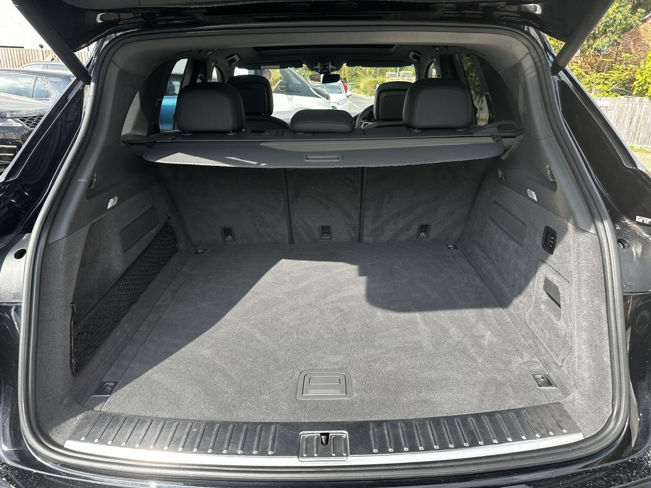 Porsche Cayenne view 28