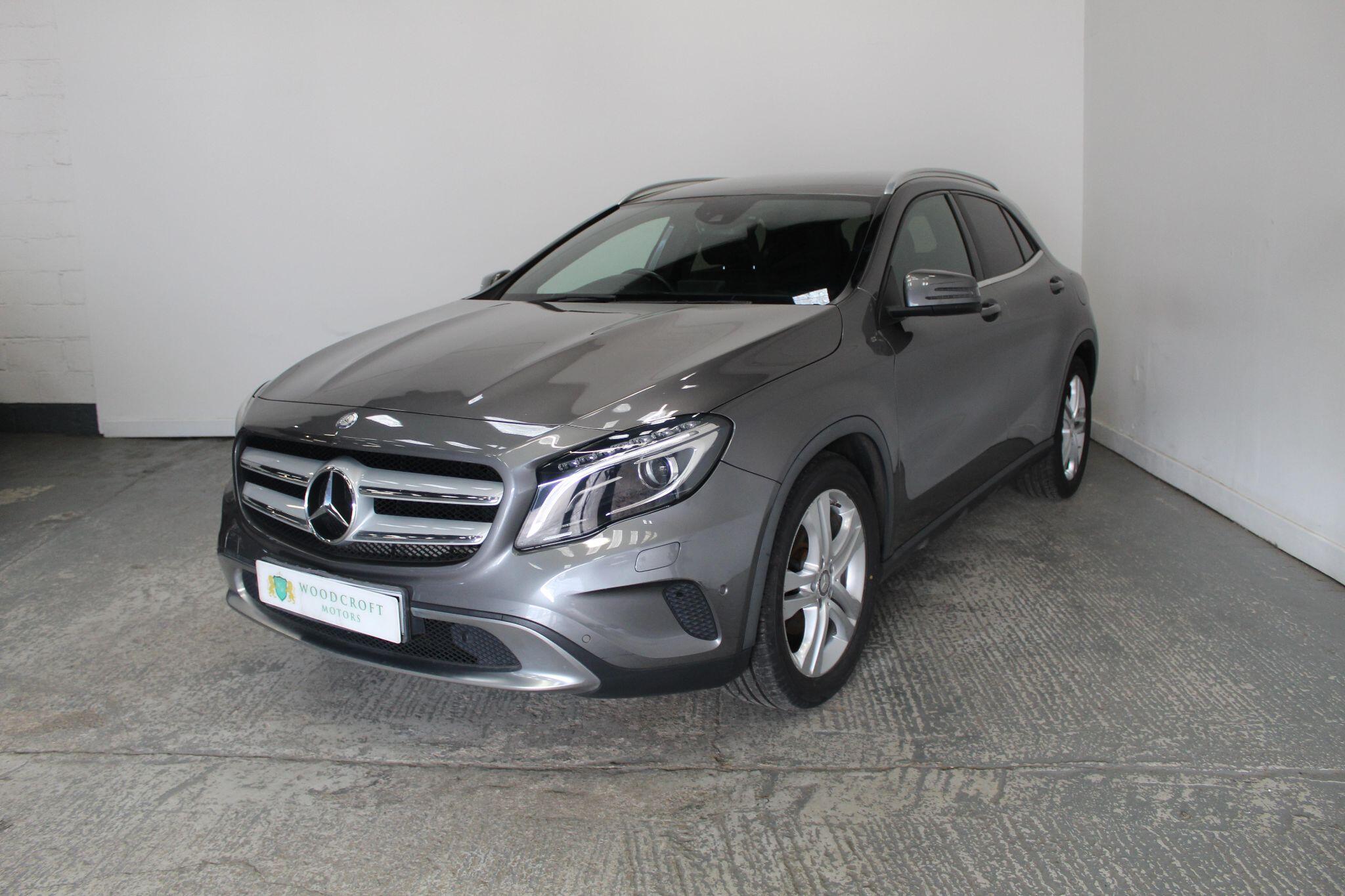Mercedes-Benz Gla view 2