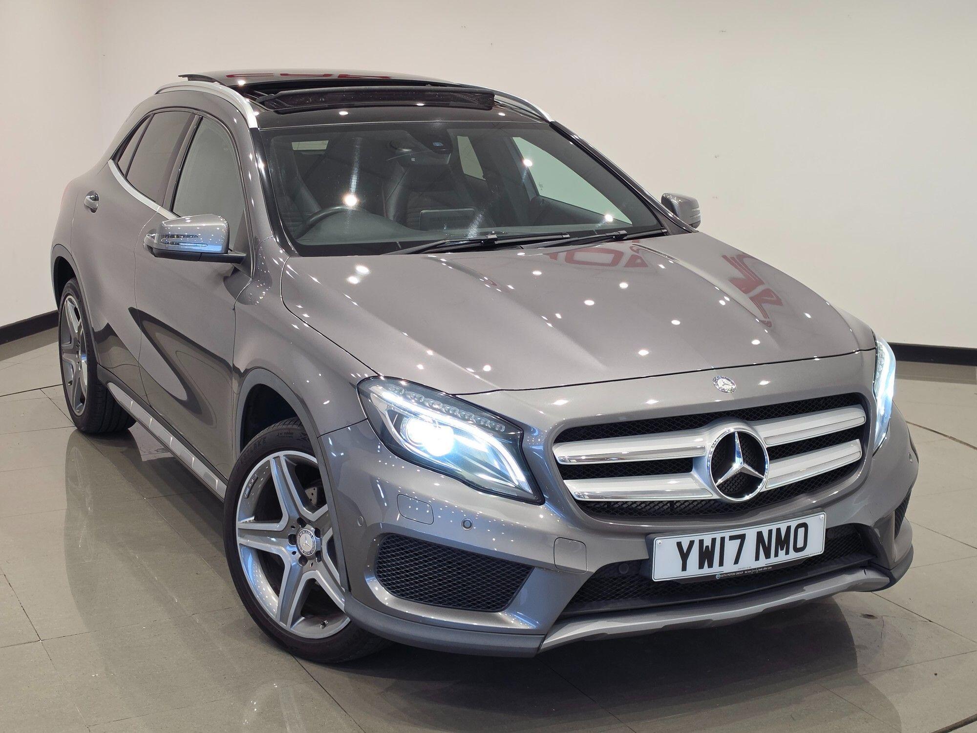 Mercedes-Benz GLA view 13