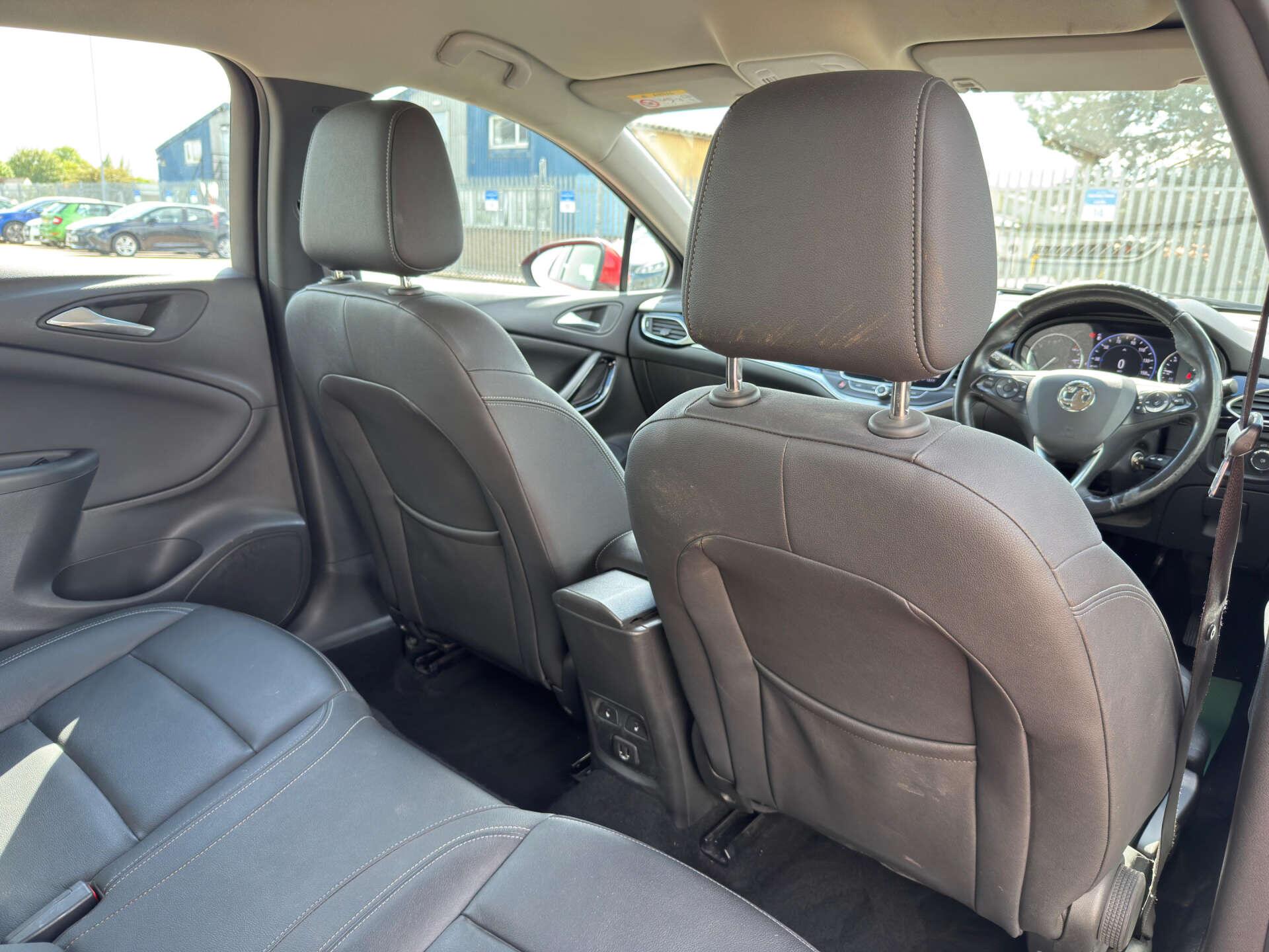 Vauxhall Astra view 25