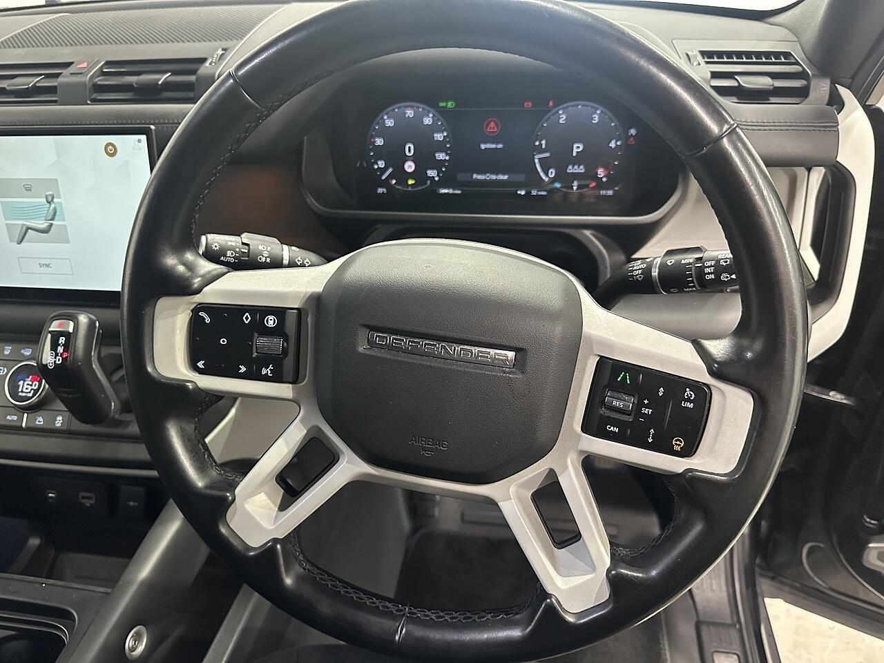 Land Rover Defender view 19