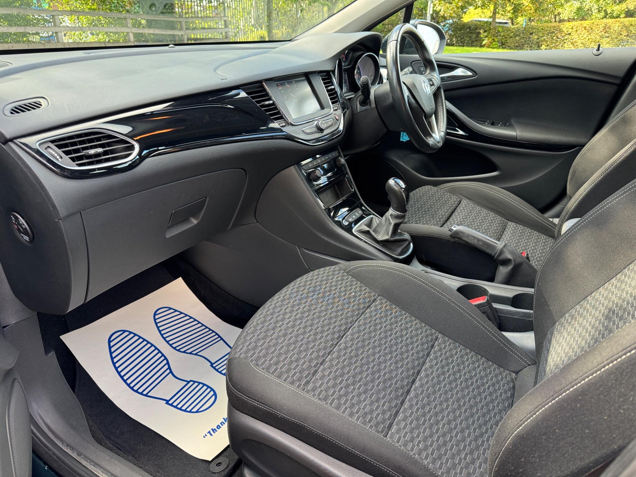 Vauxhall Astra view 43