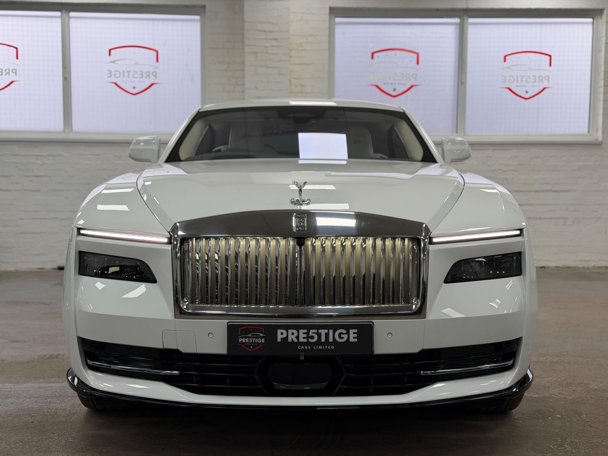 Rolls-Royce Spectre view 12