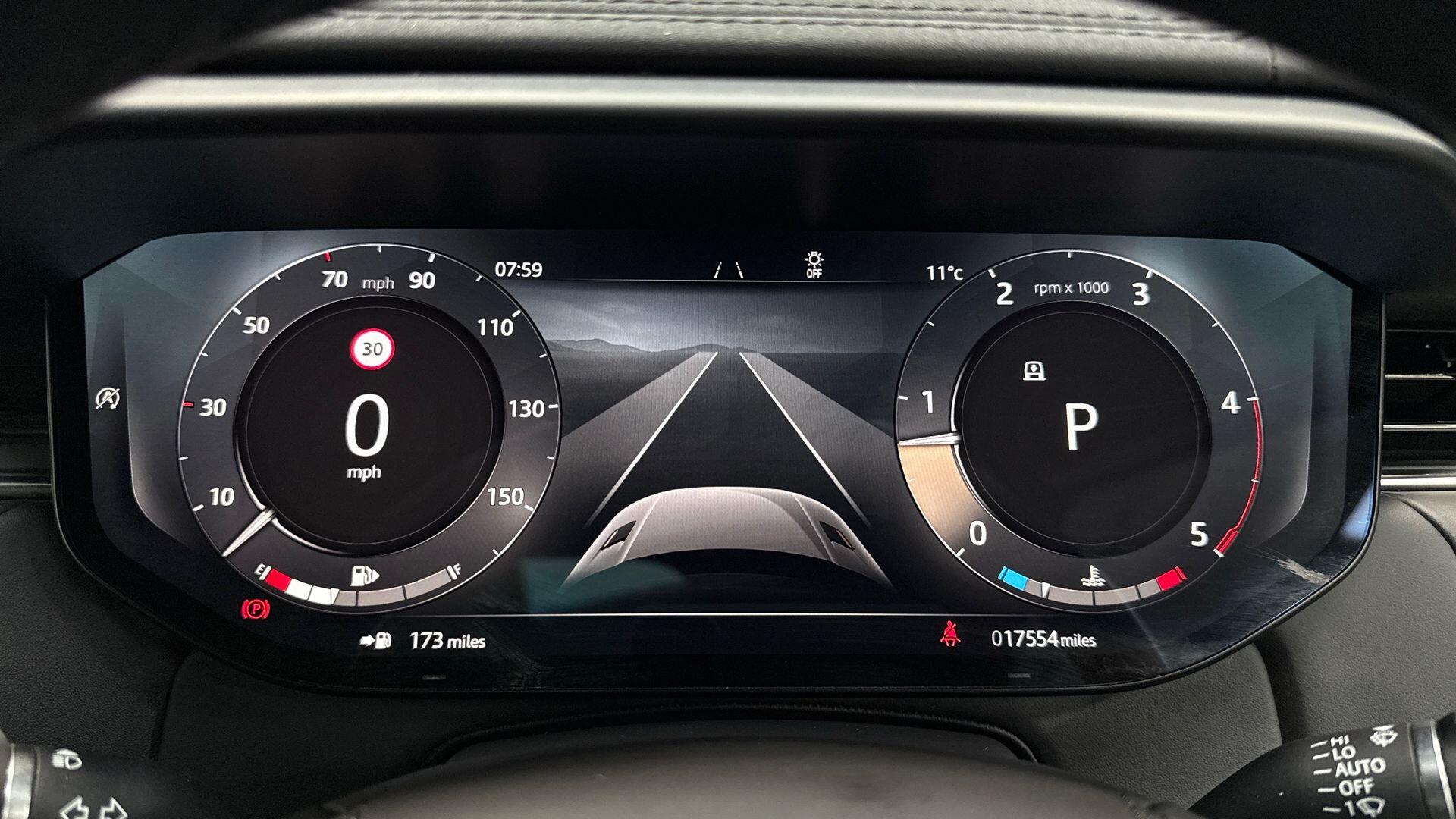 Land Rover Range Rover Sport view 16