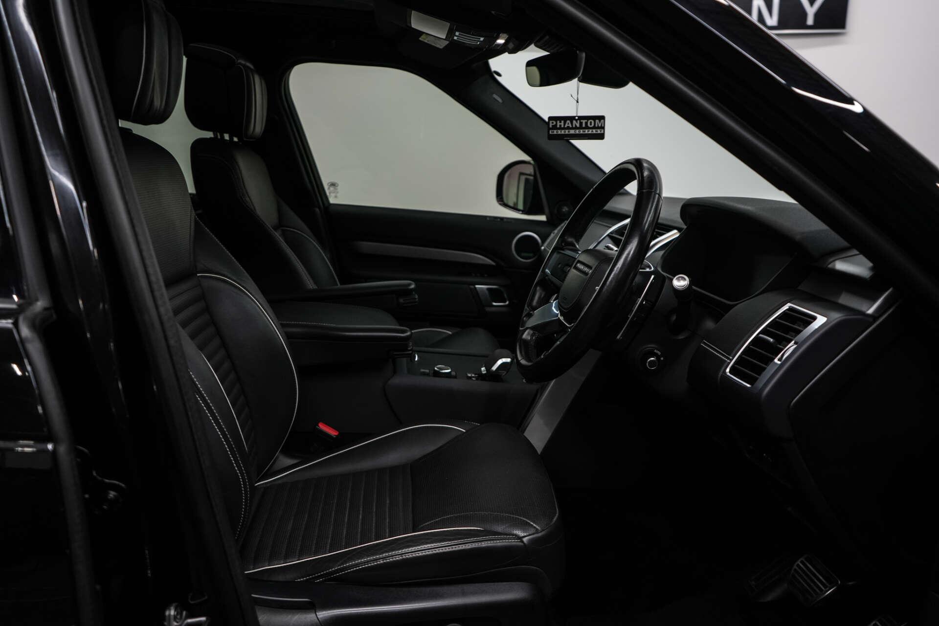 Land Rover Discovery view 16