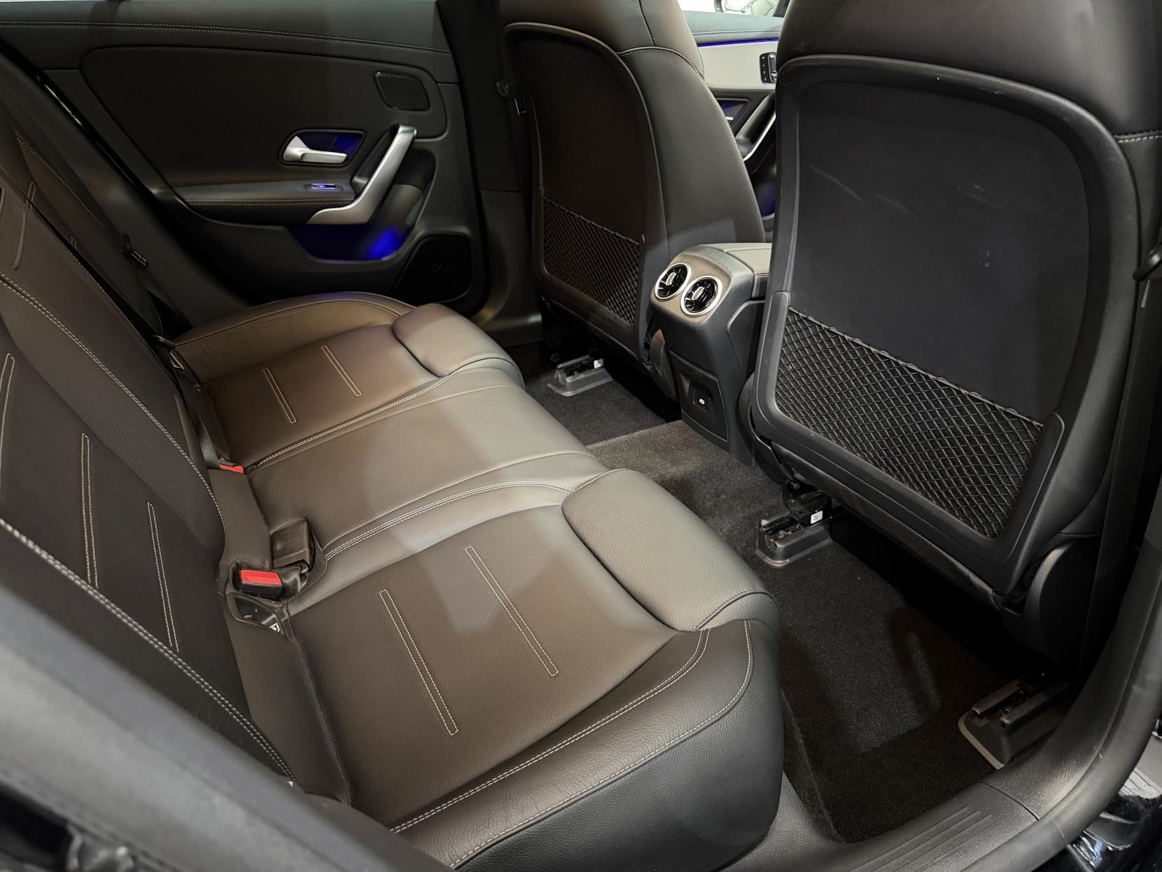 Mercedes-Benz Cla view 54