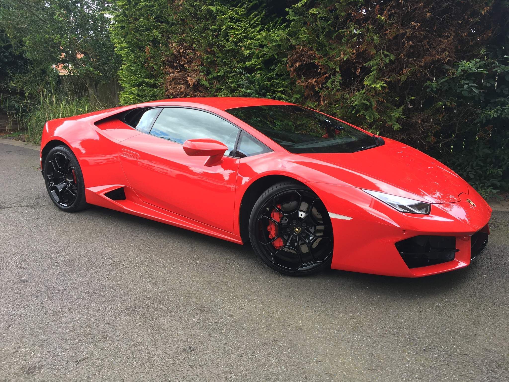 Lamborghini Huracan view 16