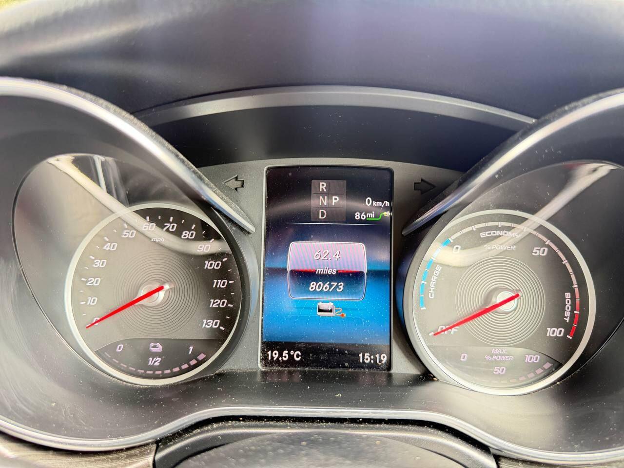 Mercedes-Benz Eqv view 55