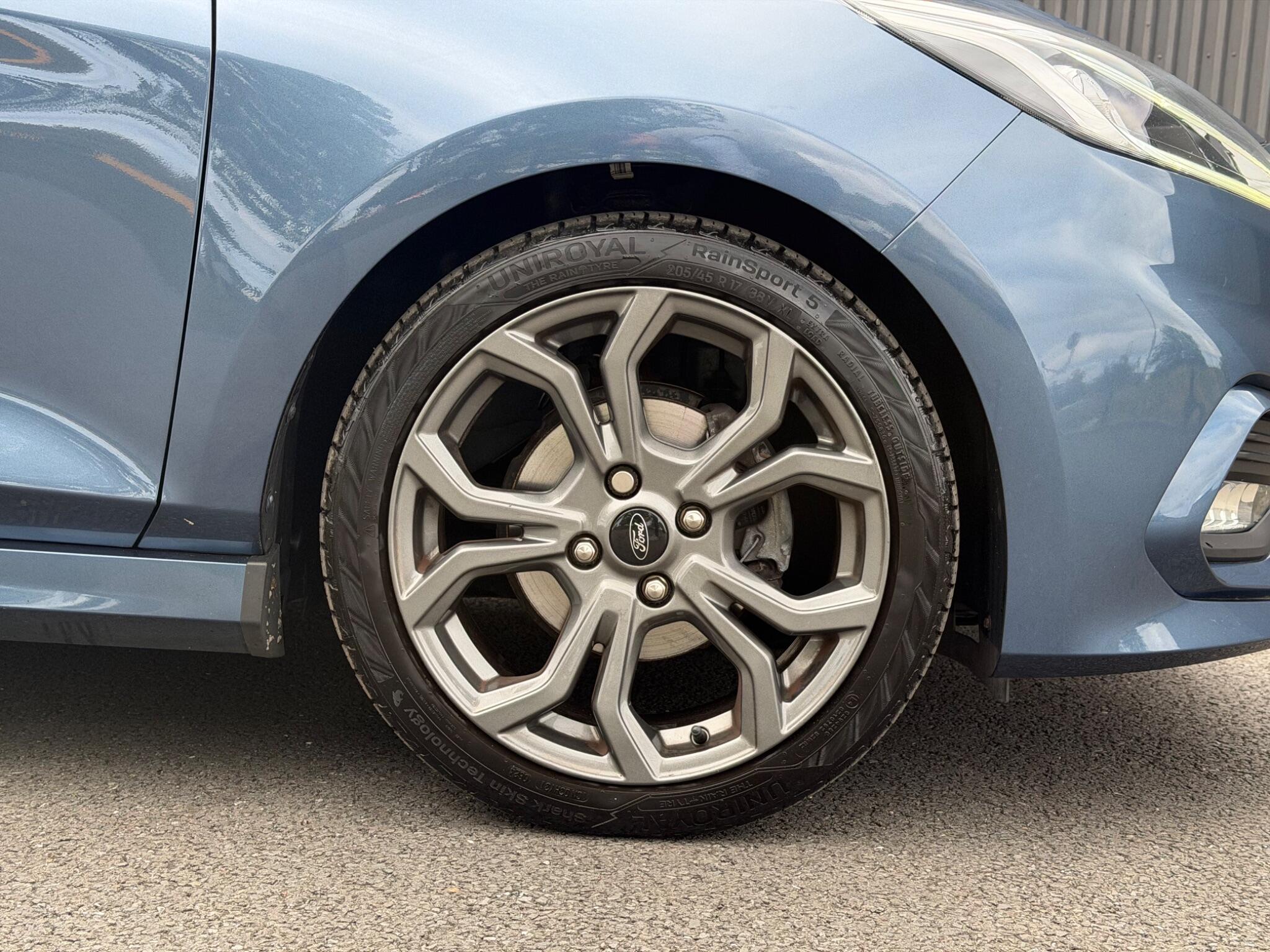 Ford Fiesta view 24