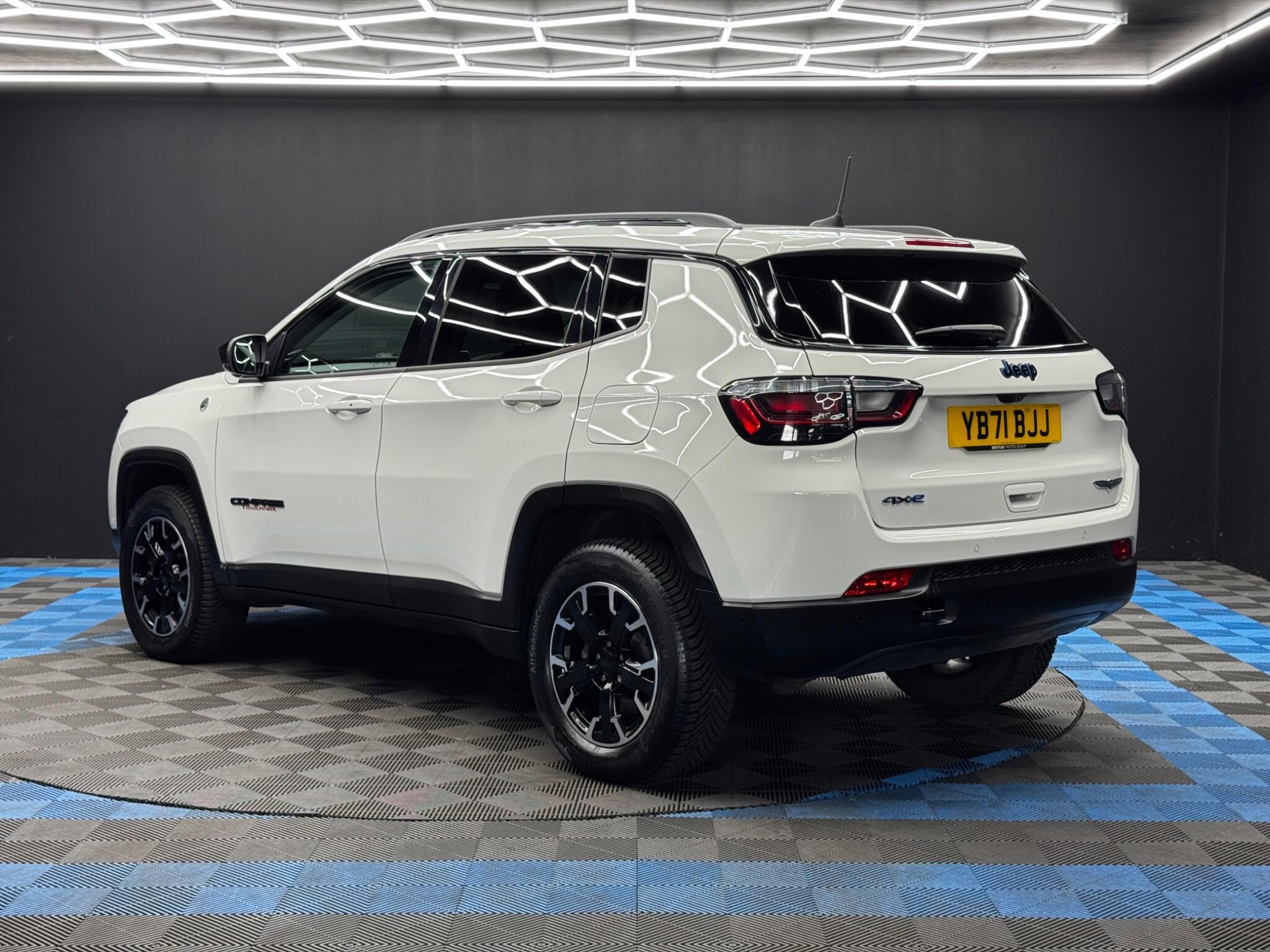 Jeep Compass view 7