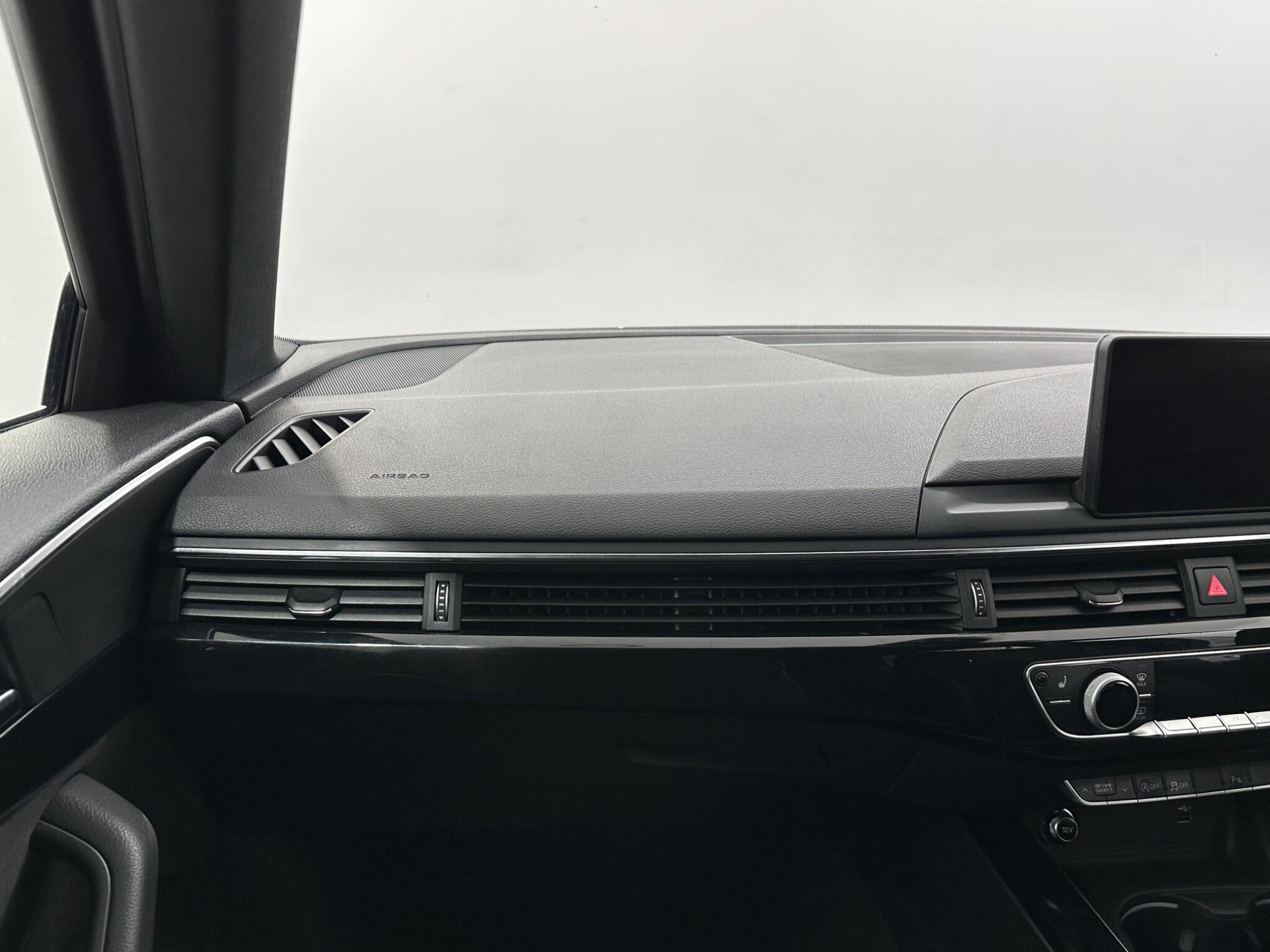 Audi A4 view 30