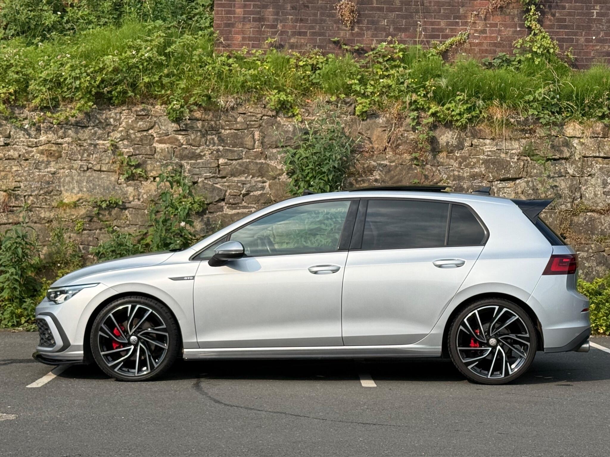 Volkswagen Golf view 5