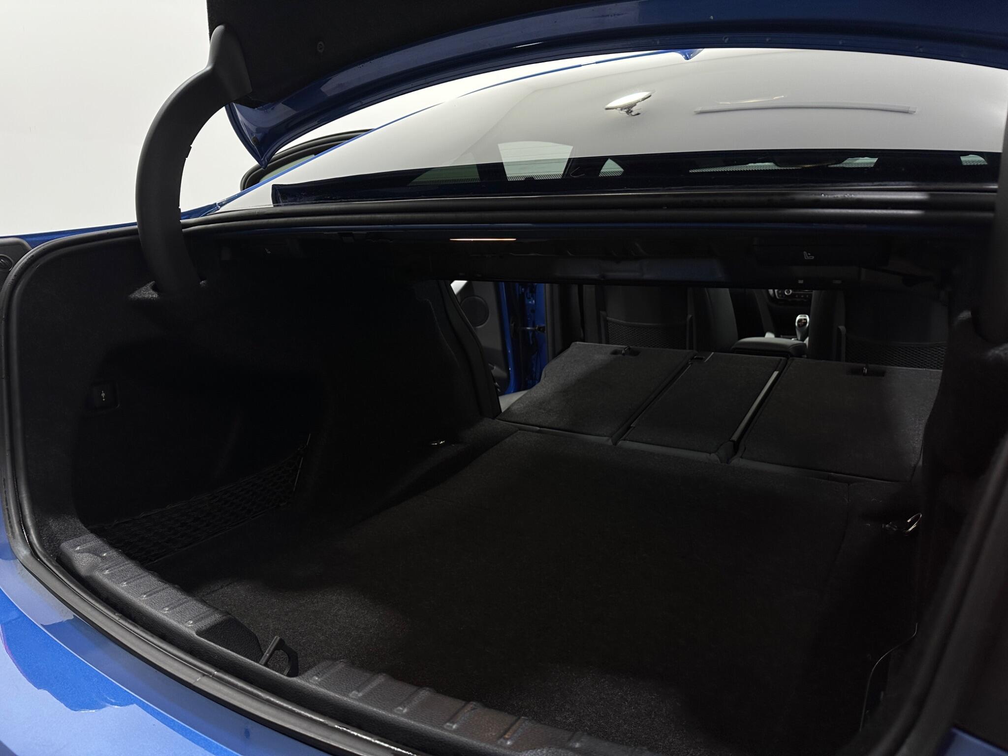 BMW 3 Series view 43