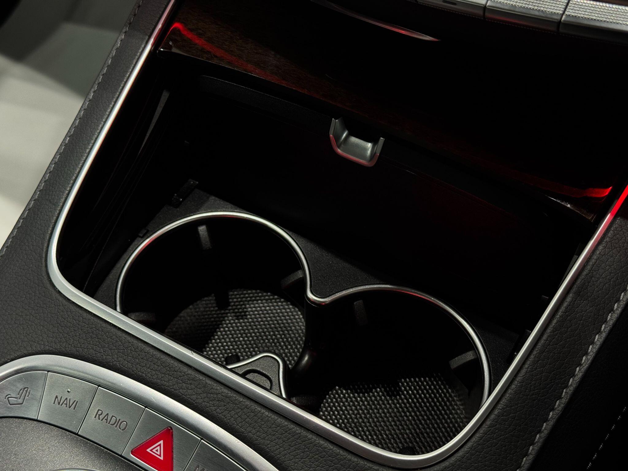 Mercedes-Benz S-Class view 43