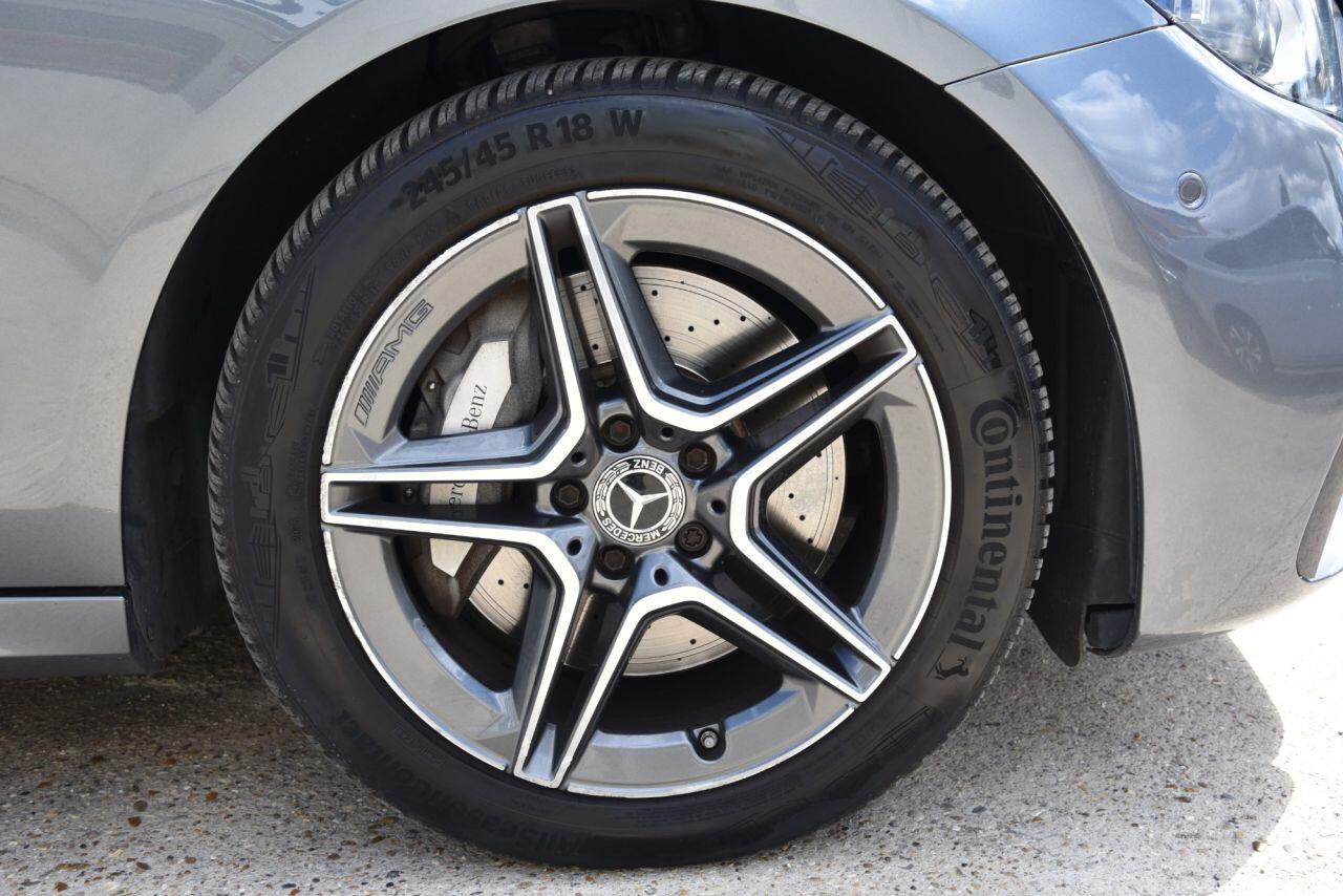 Mercedes-Benz E Class view 66