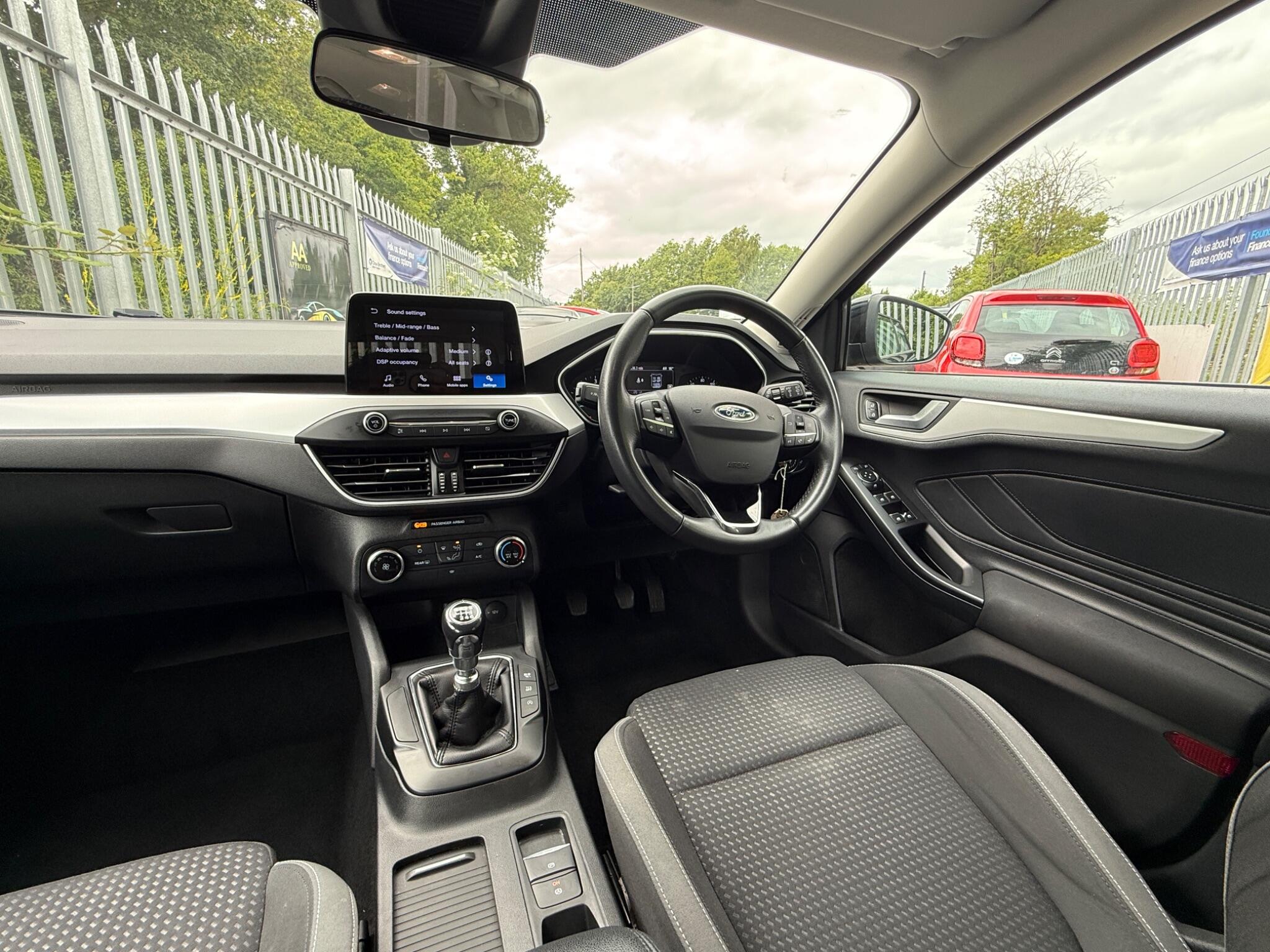 2019 Ford Focus image 23
