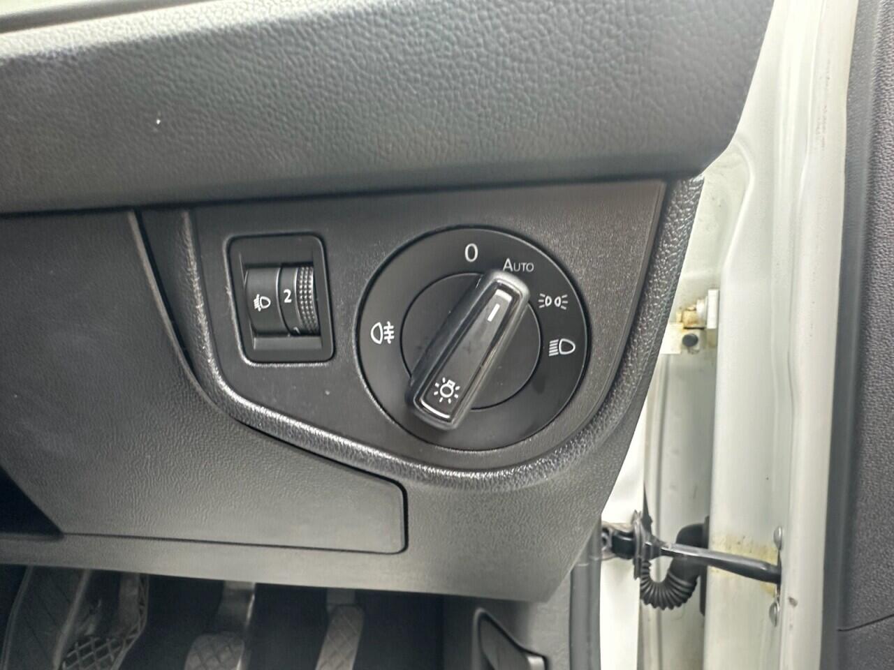 Volkswagen Polo view 20