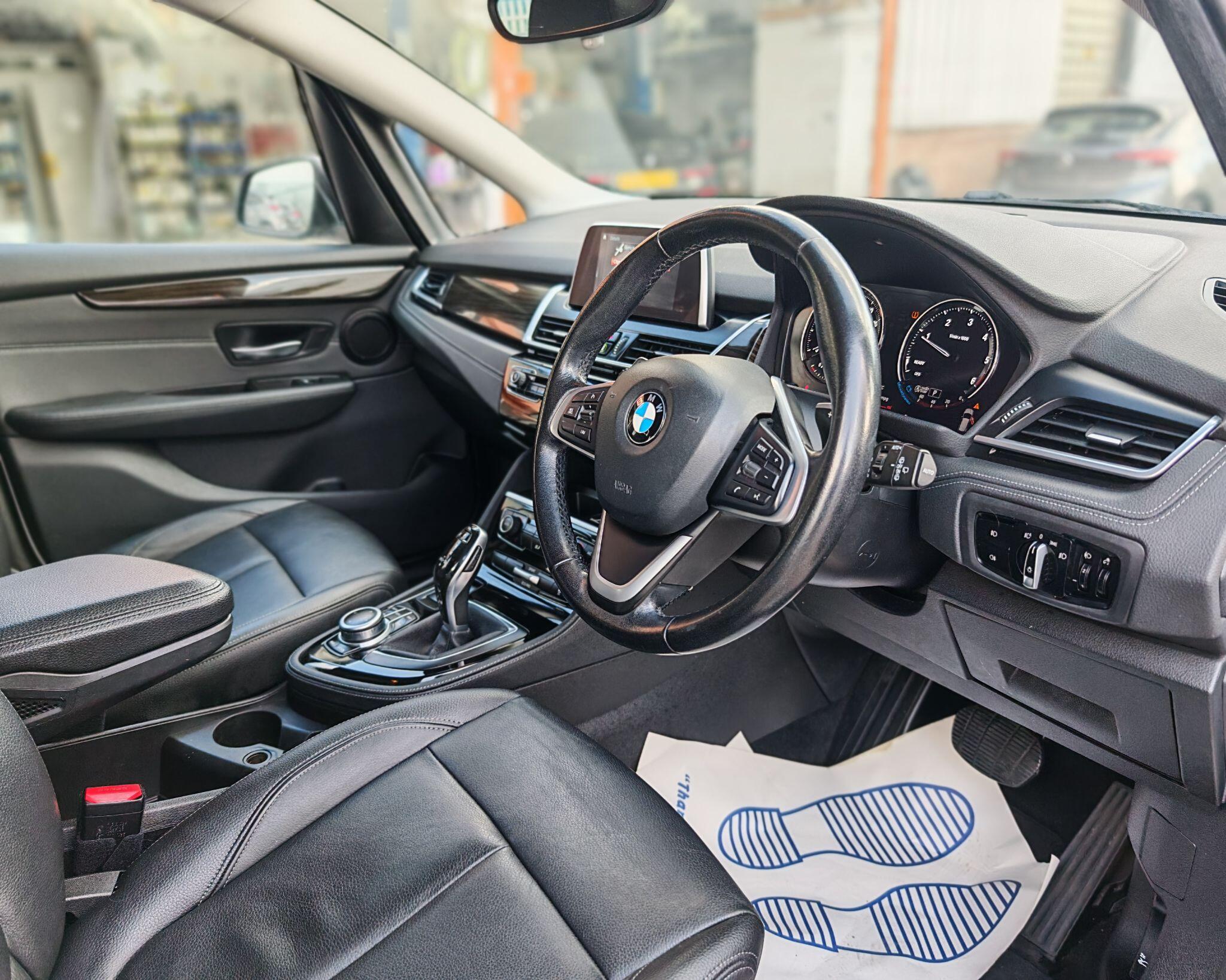 BMW 2 Series view 24