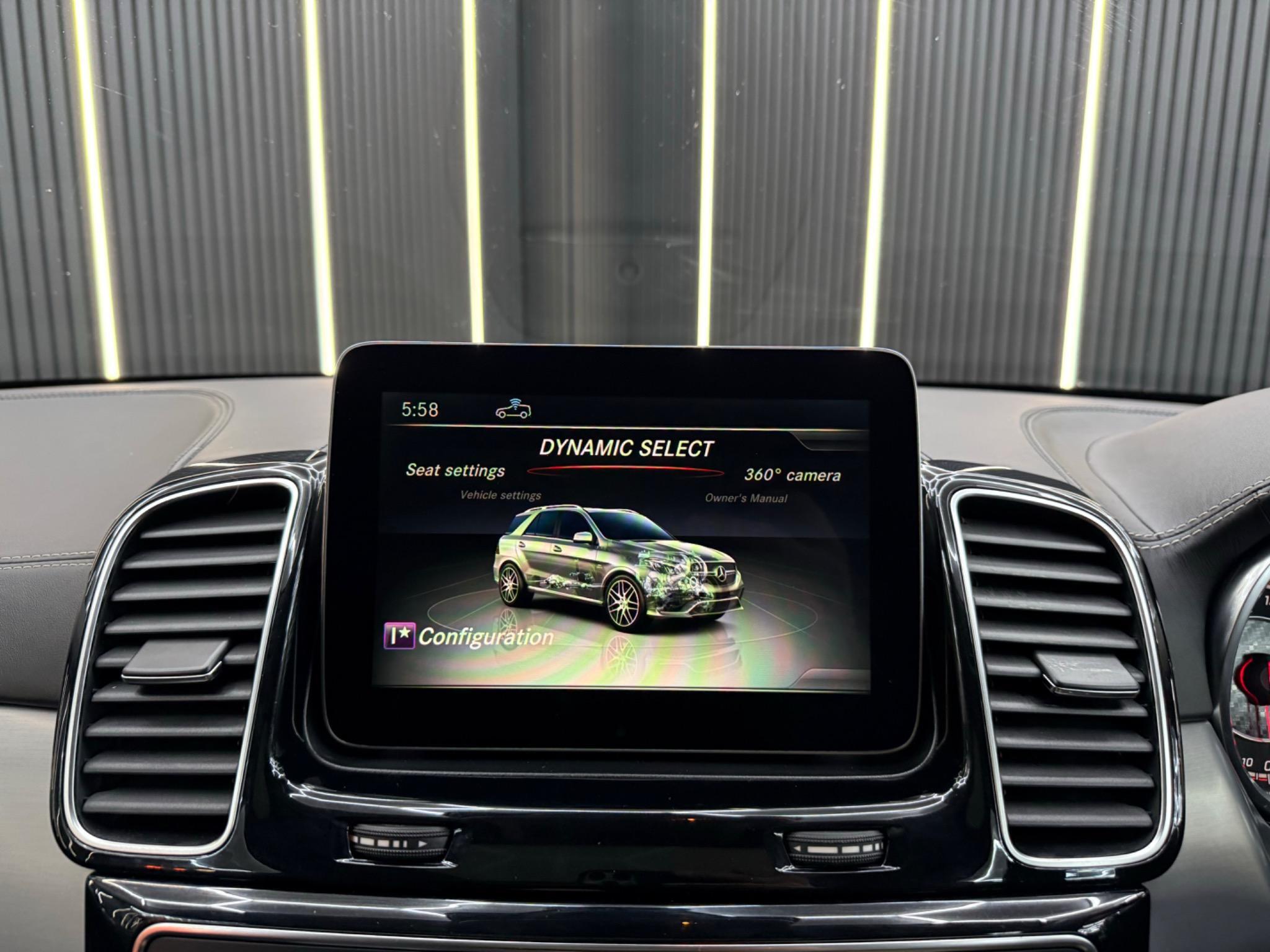 Mercedes-Benz Gle view 32
