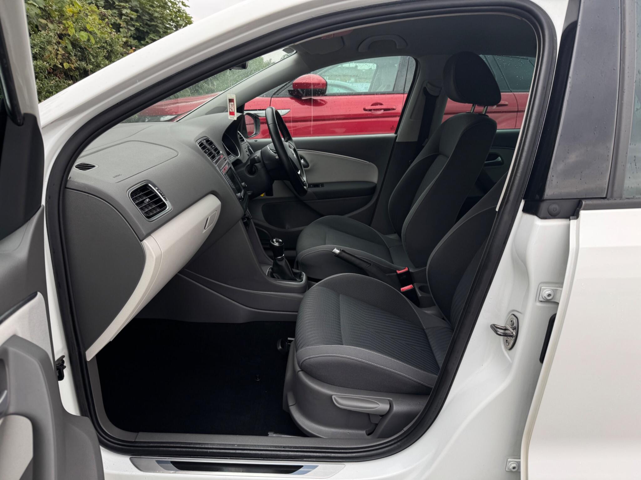 Volkswagen Polo view 25